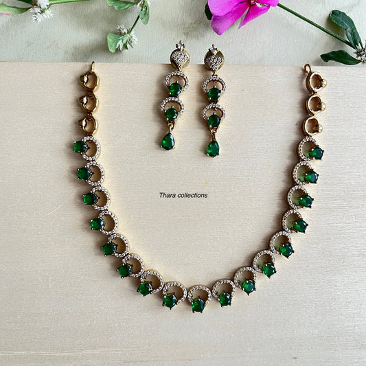 Green Stone Party Neckpiece