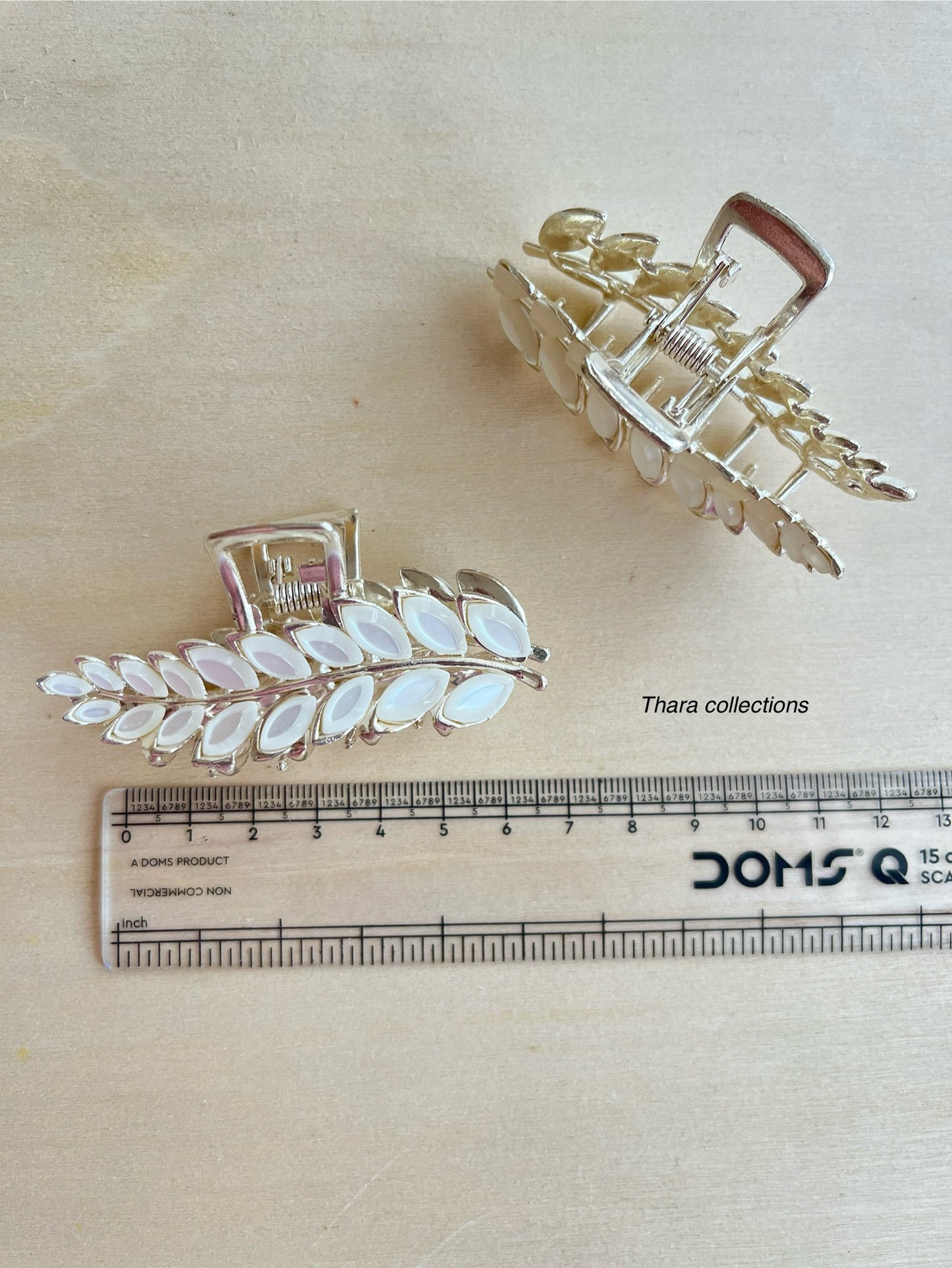 Korean Style Leaf Hair Claw Clip