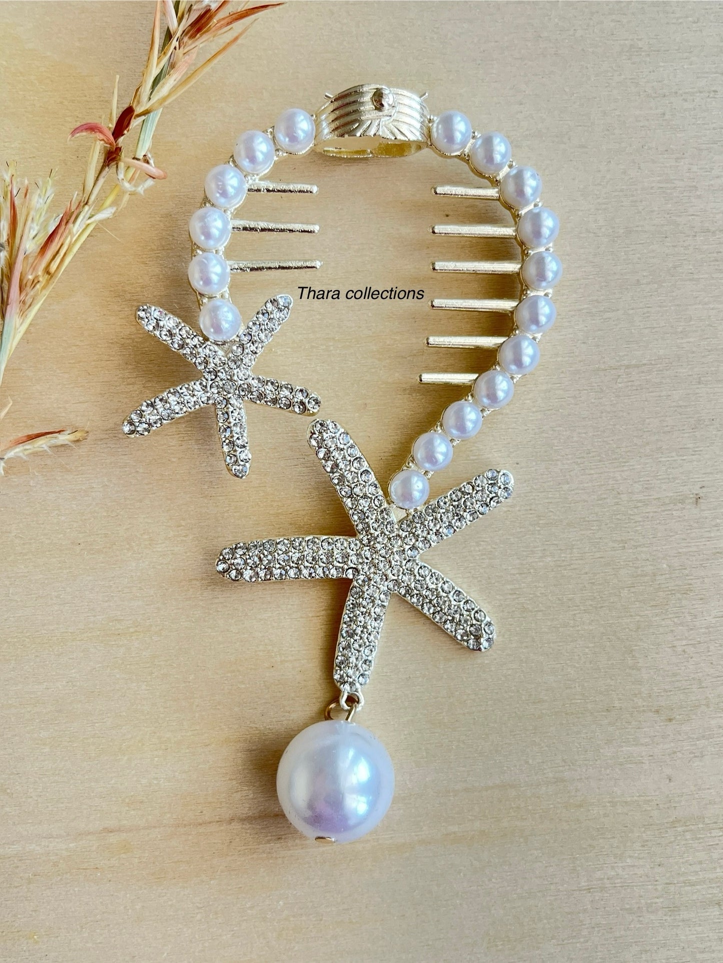 Sparkling Starfish Pearl Hair Claw – Ocean-Inspired Elegance