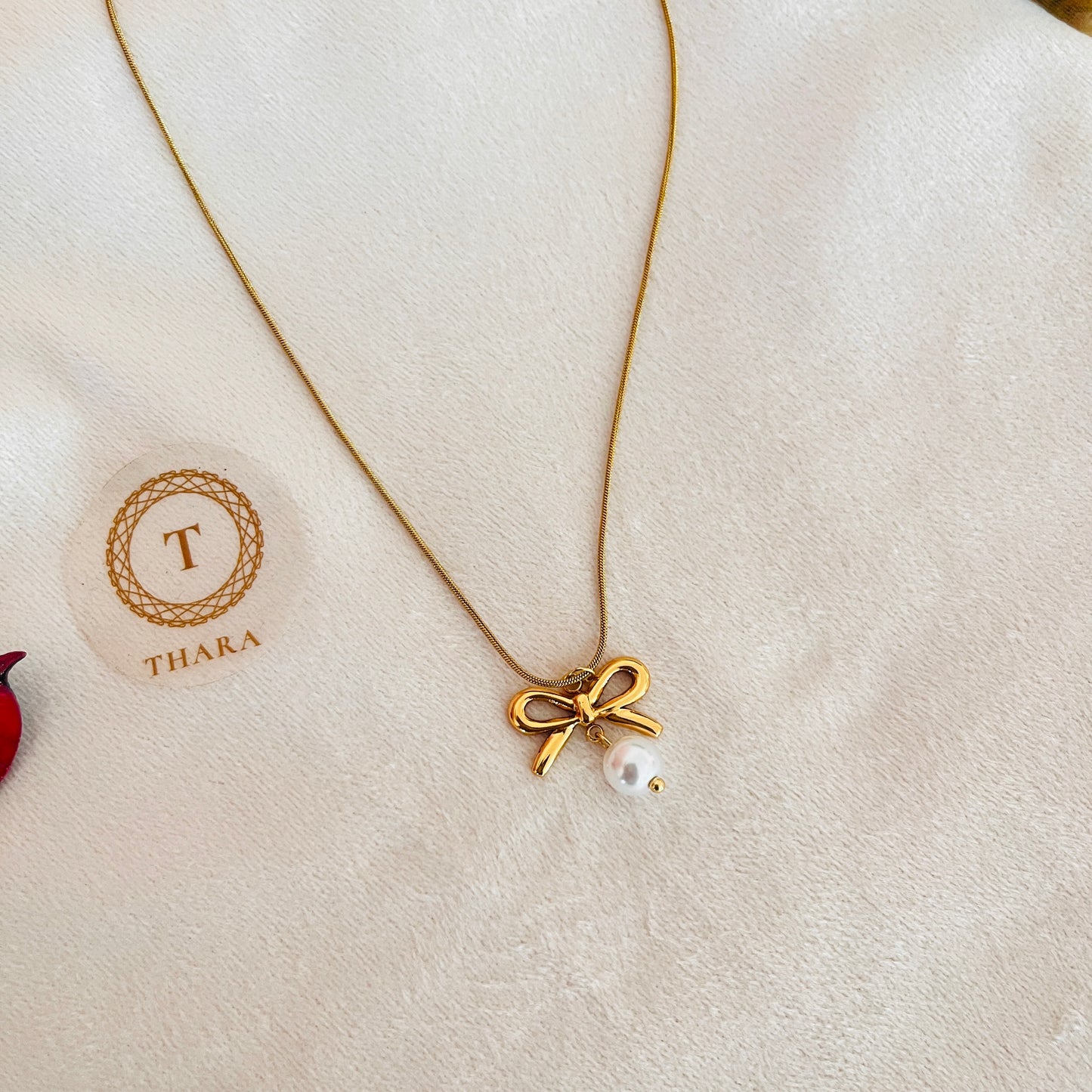 Pearl Bow Pendant Chain