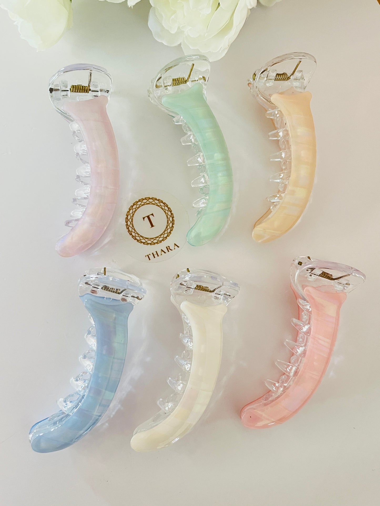 Leidona Pastel shades Banana Clip