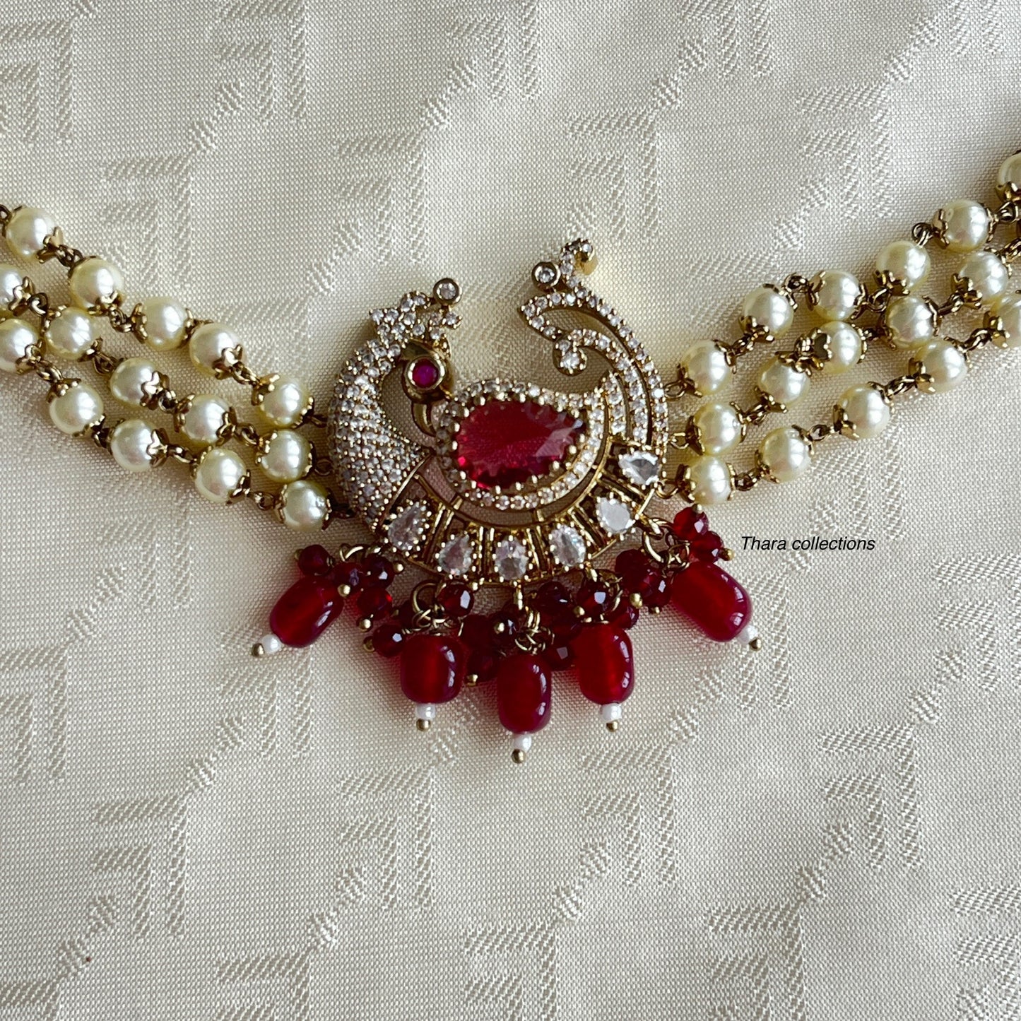 Royal Pearl Peacock Choker - Red
