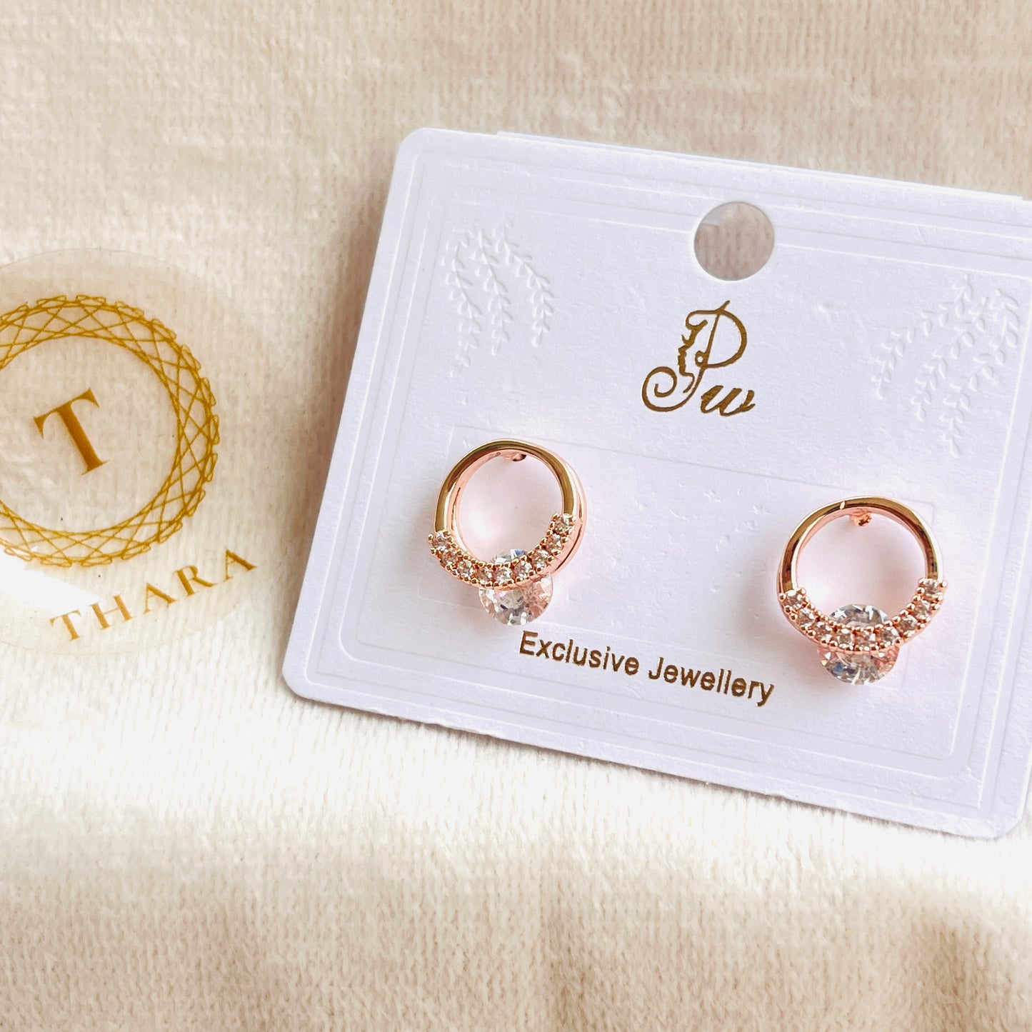 RoseGold Minimal Stud Earrings 1