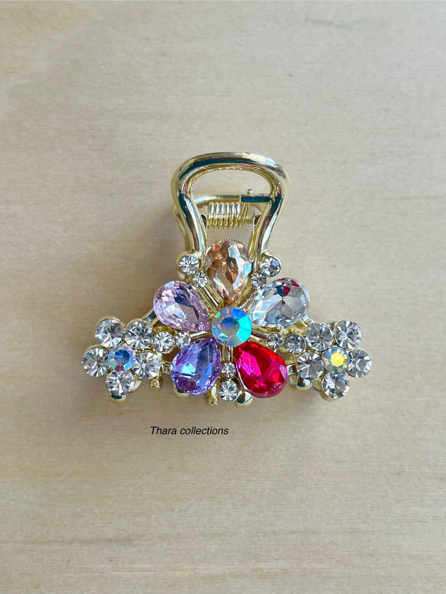 ✨ Floral Elegance Hair Claw – Sparkling Beauty