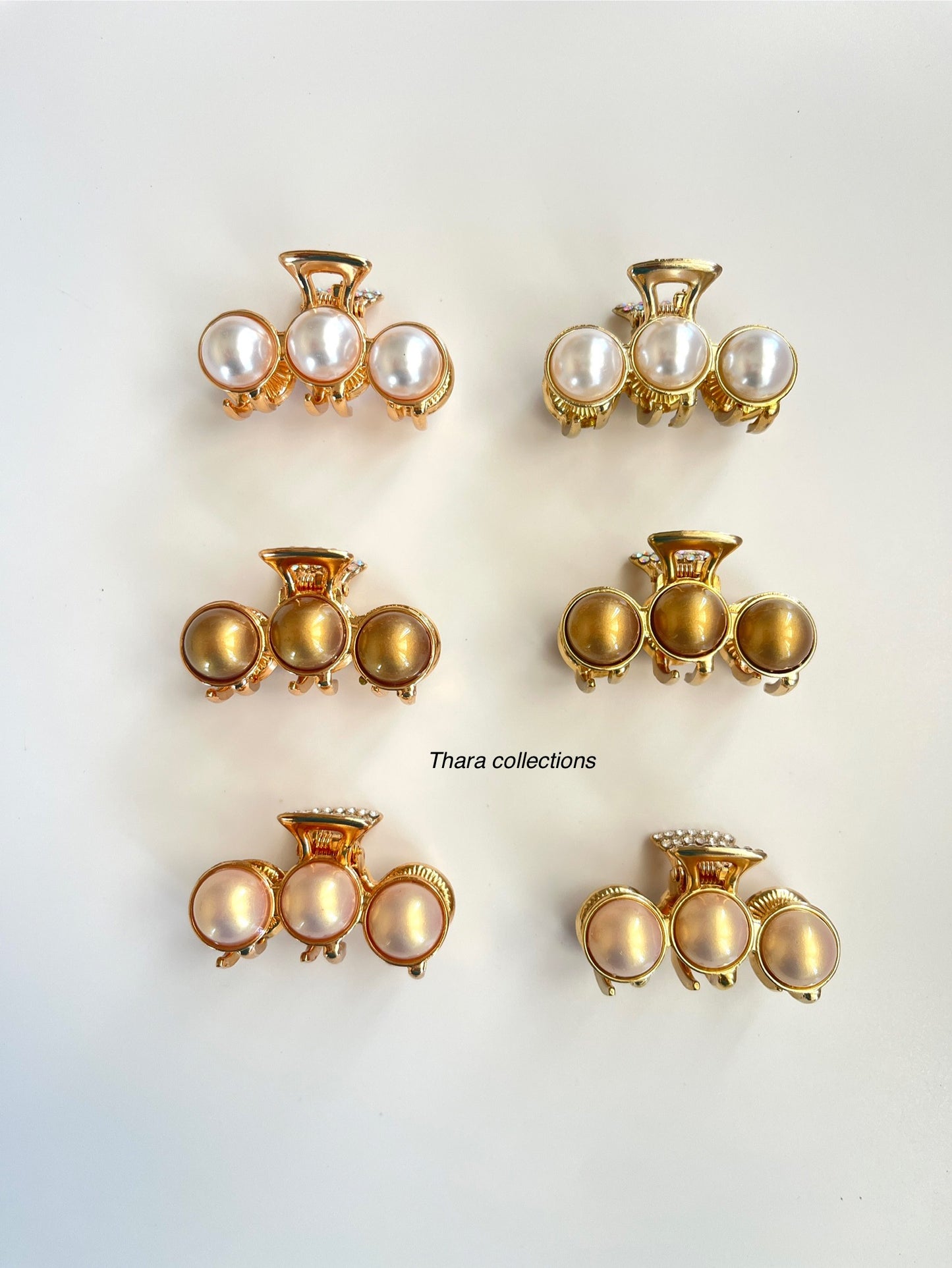Luxe Triple Pearl Claw Clips – Elegant Hair Accessory