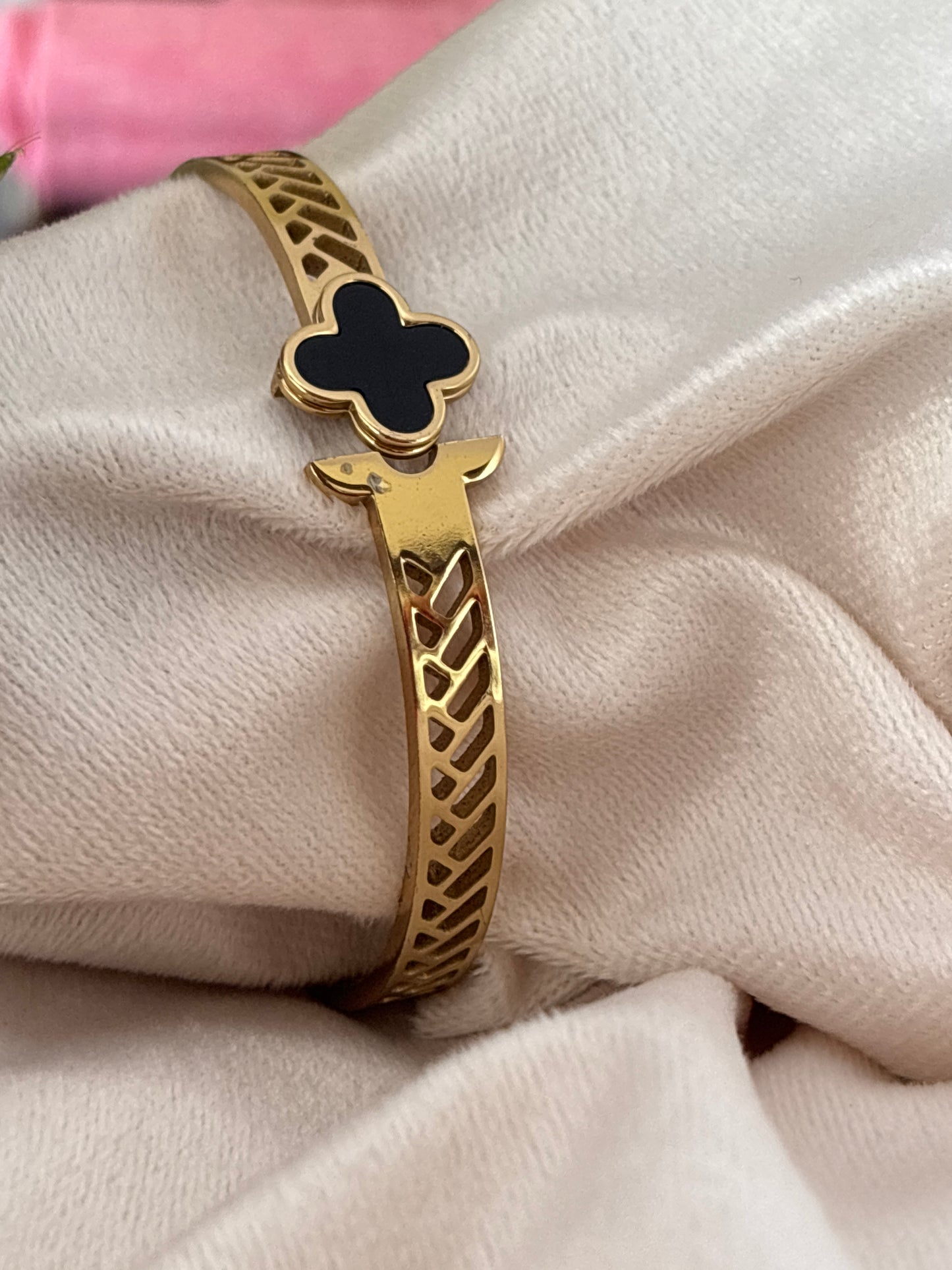 Black Clover Antitarnish Kada
