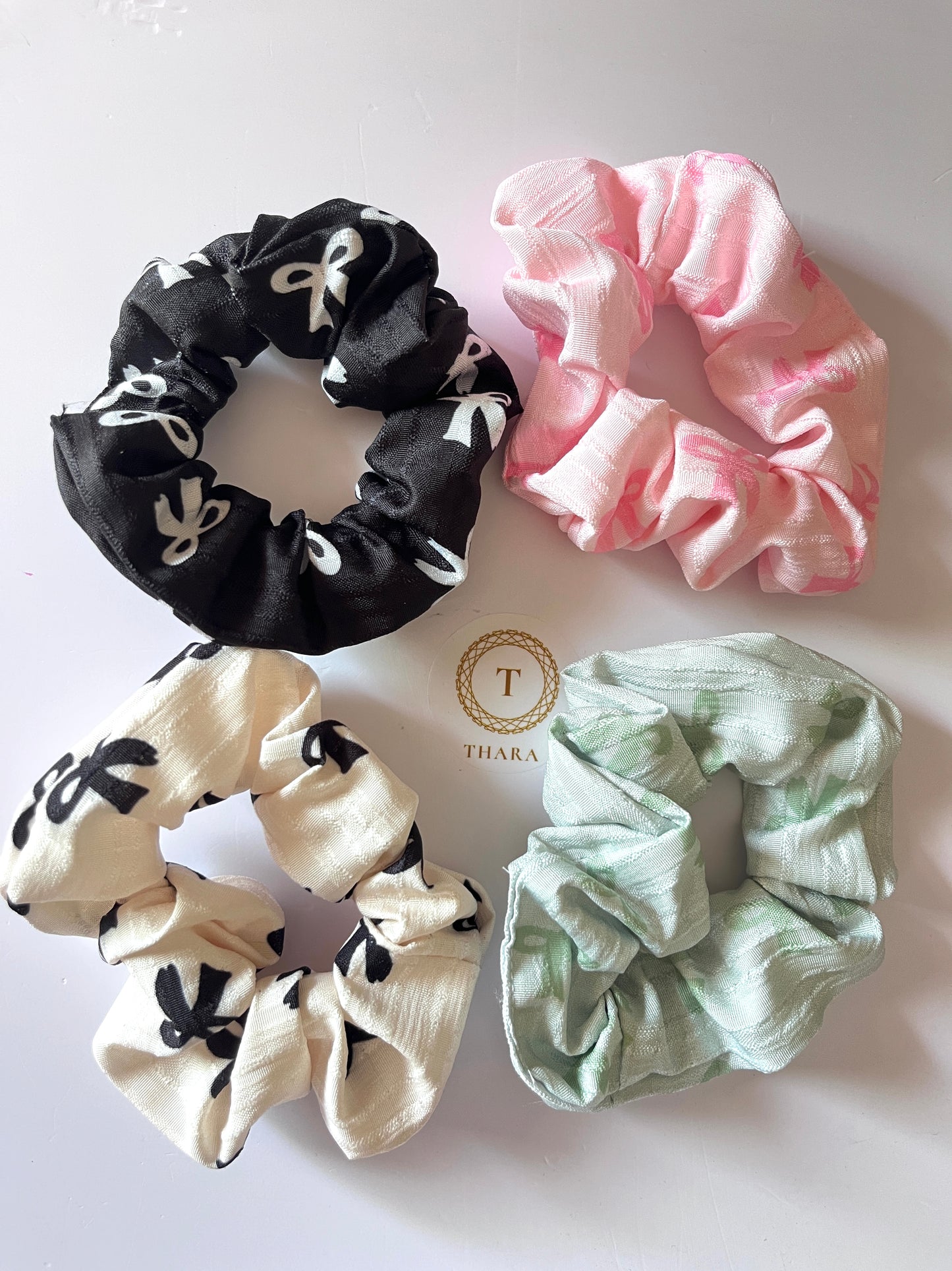 Bow Print Scrunchies - Regular
