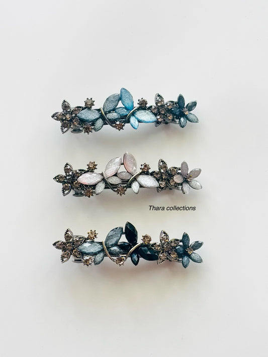 Bodeng Shimmering Floral Clip