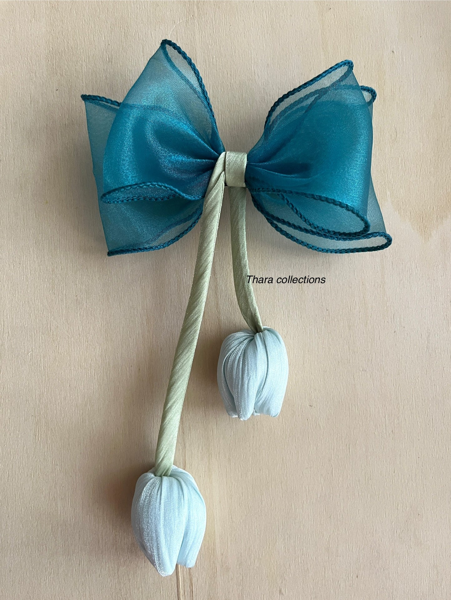 Tulip Bow Hair Clip – Indian Color