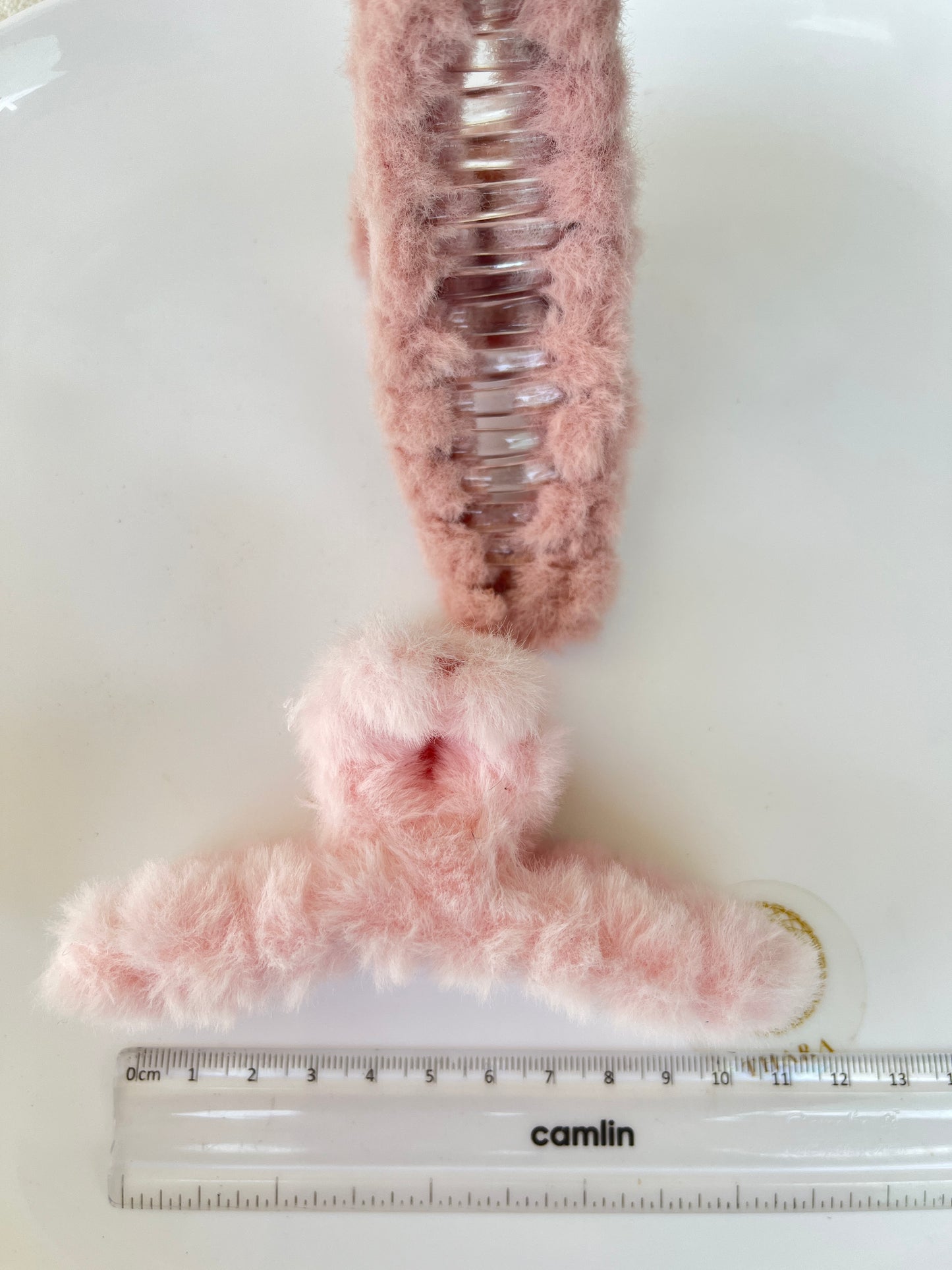 Pastel Shade T Shape Fur ClawClip