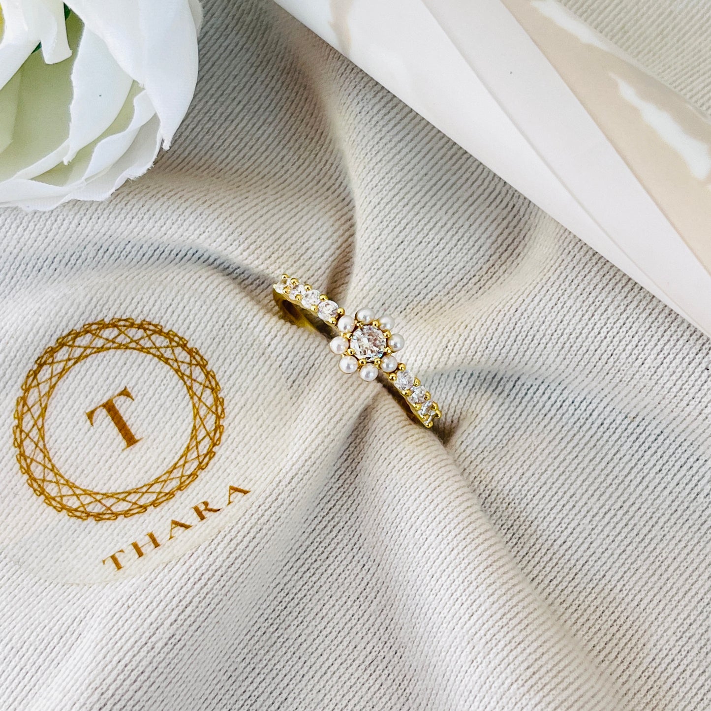 Luxe Floral Antitarnish Ring