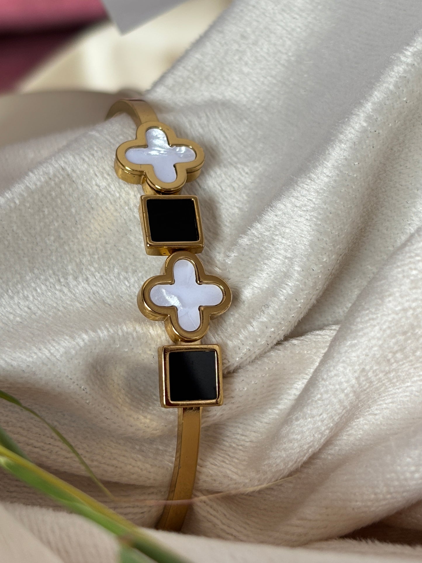 Dual Square & Clover Kada Bracelet