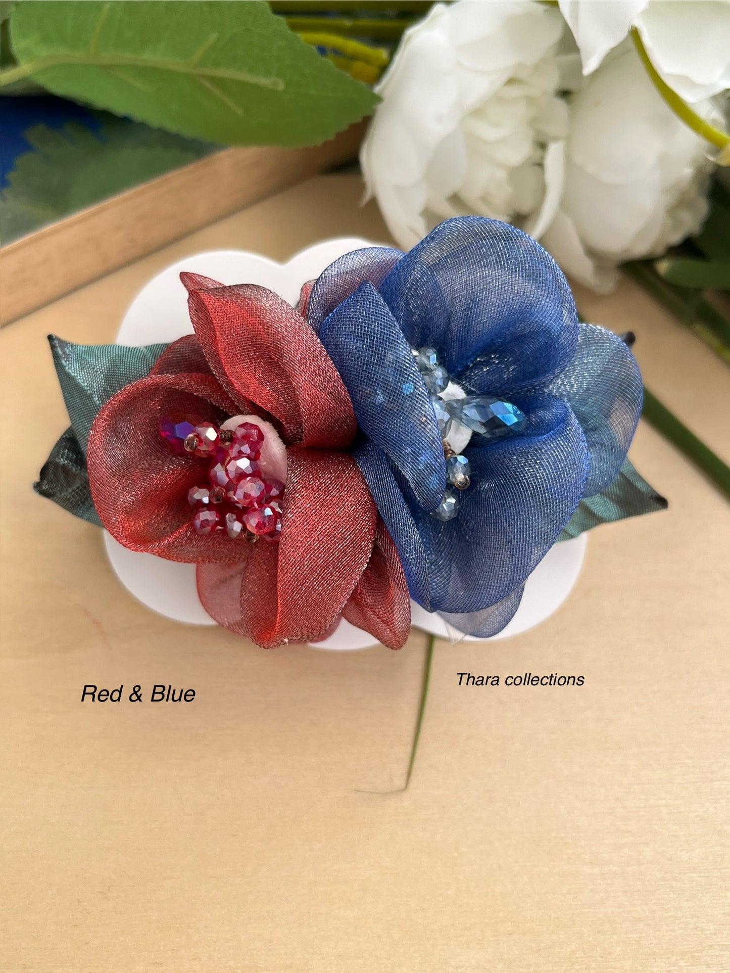 Petal Bloom – Leaf Accent Double Flower Hair Clip