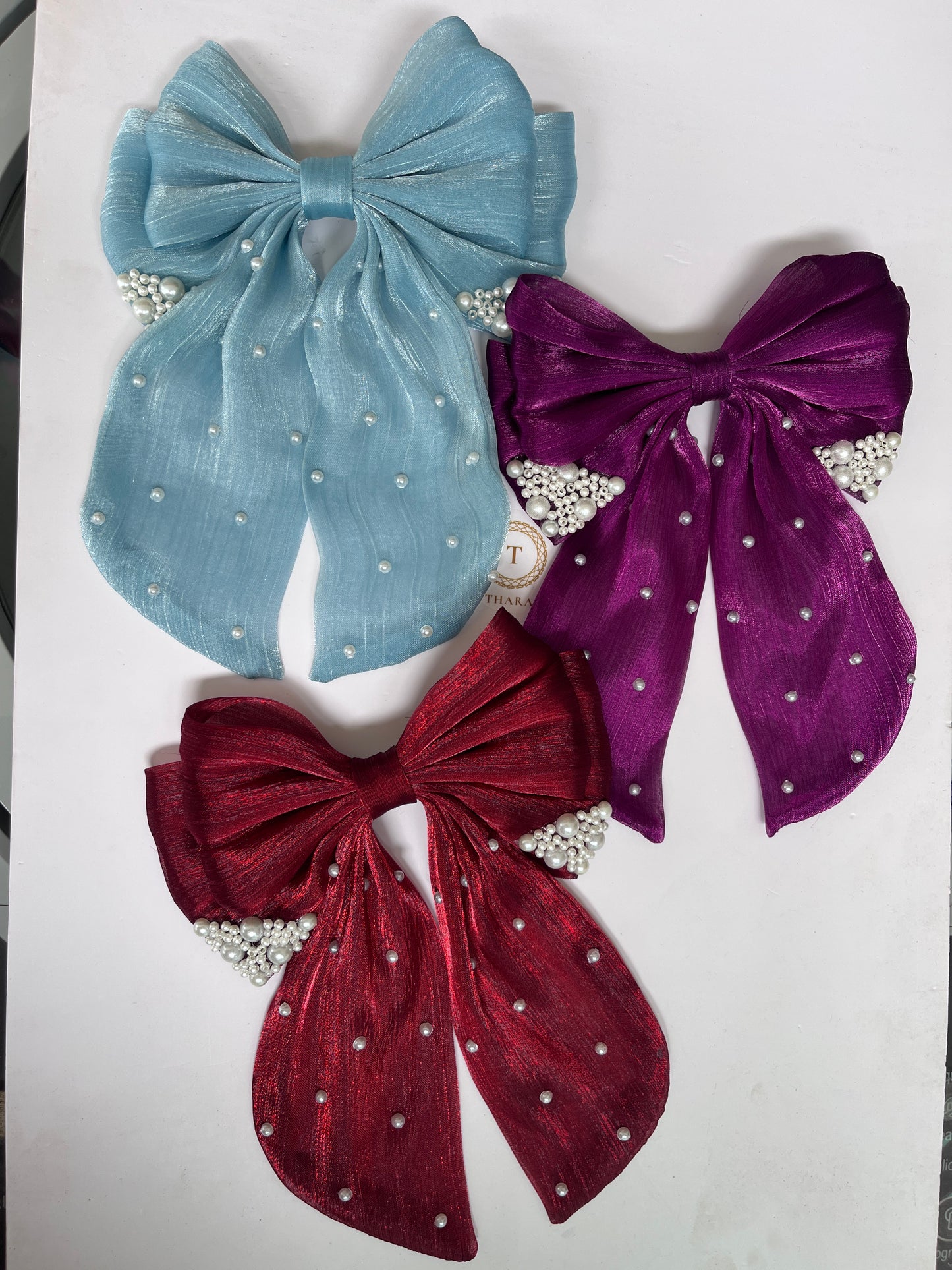 Pearl Bow Alligator HairClip 1