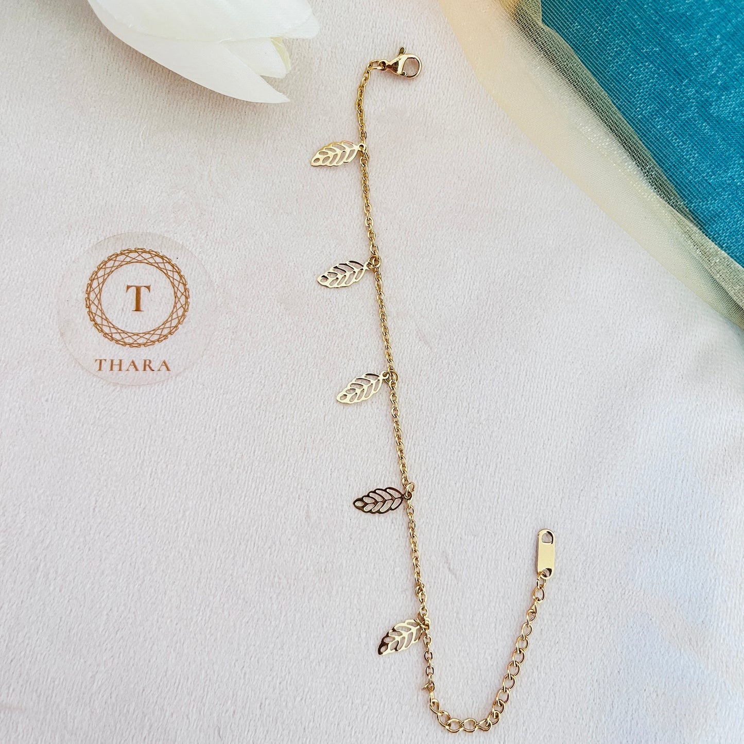 Elegant Leaf Charm Chain Bracelet