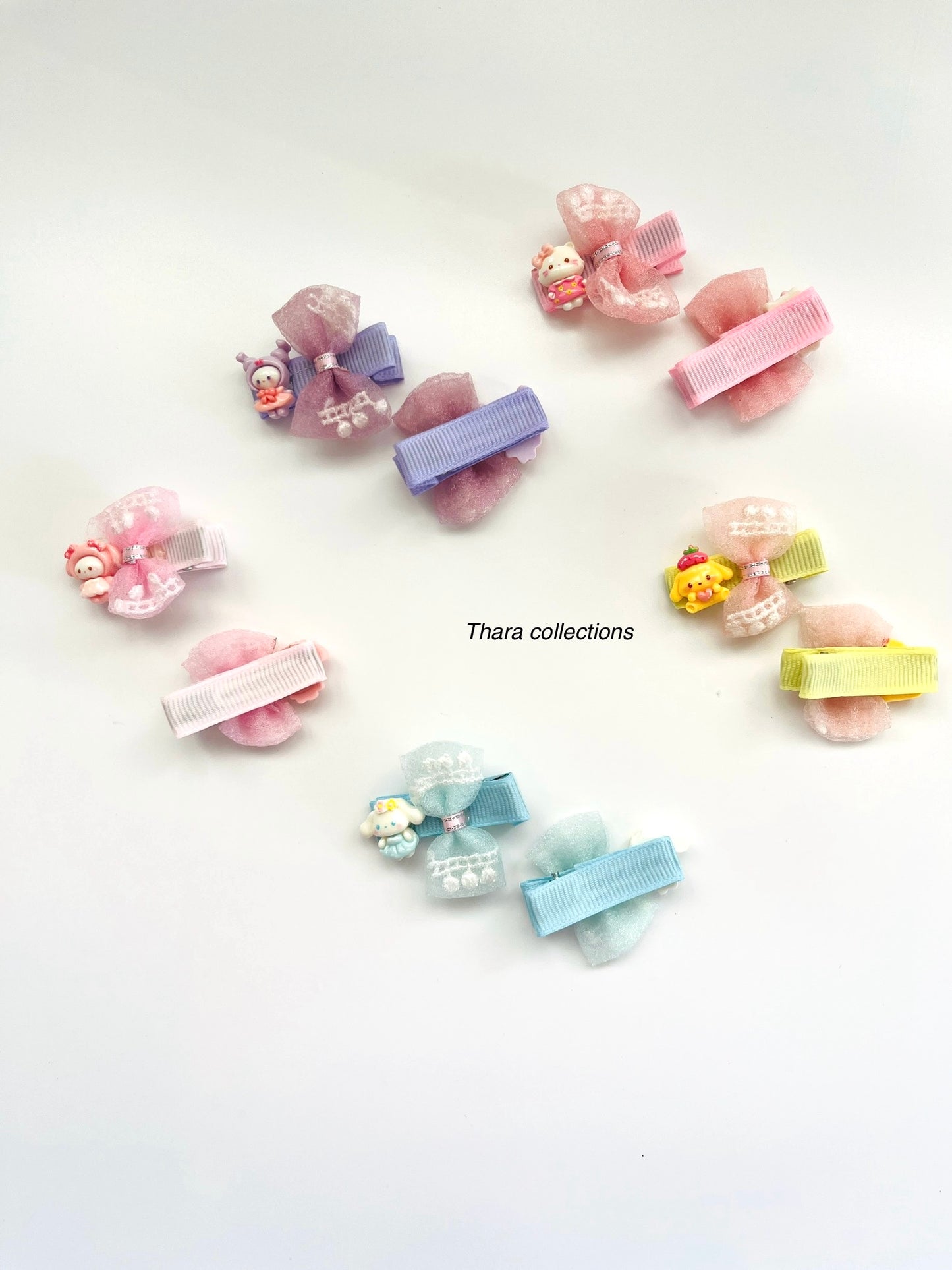 Adorable Cartoon Bow Hair Clips-
 Set of 2