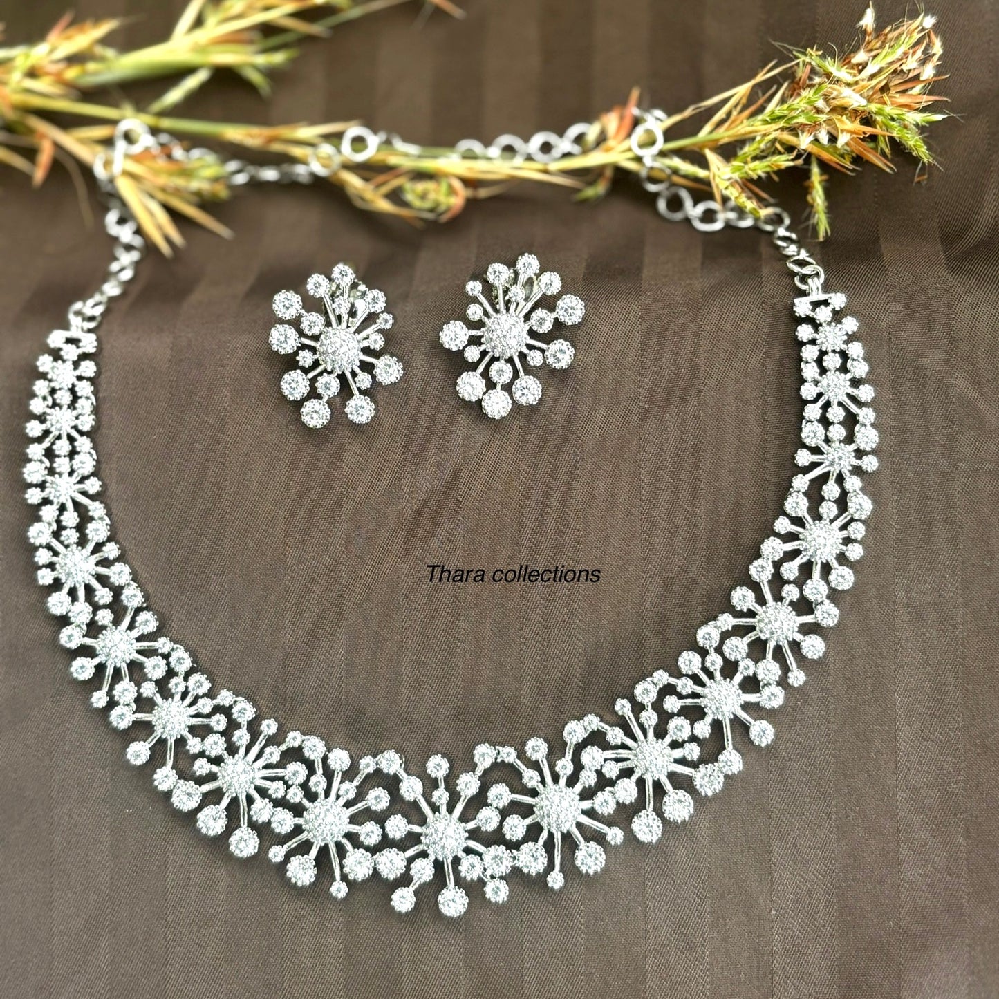 Sparkling Snowflake-Inspired Necklace & Earring Set
