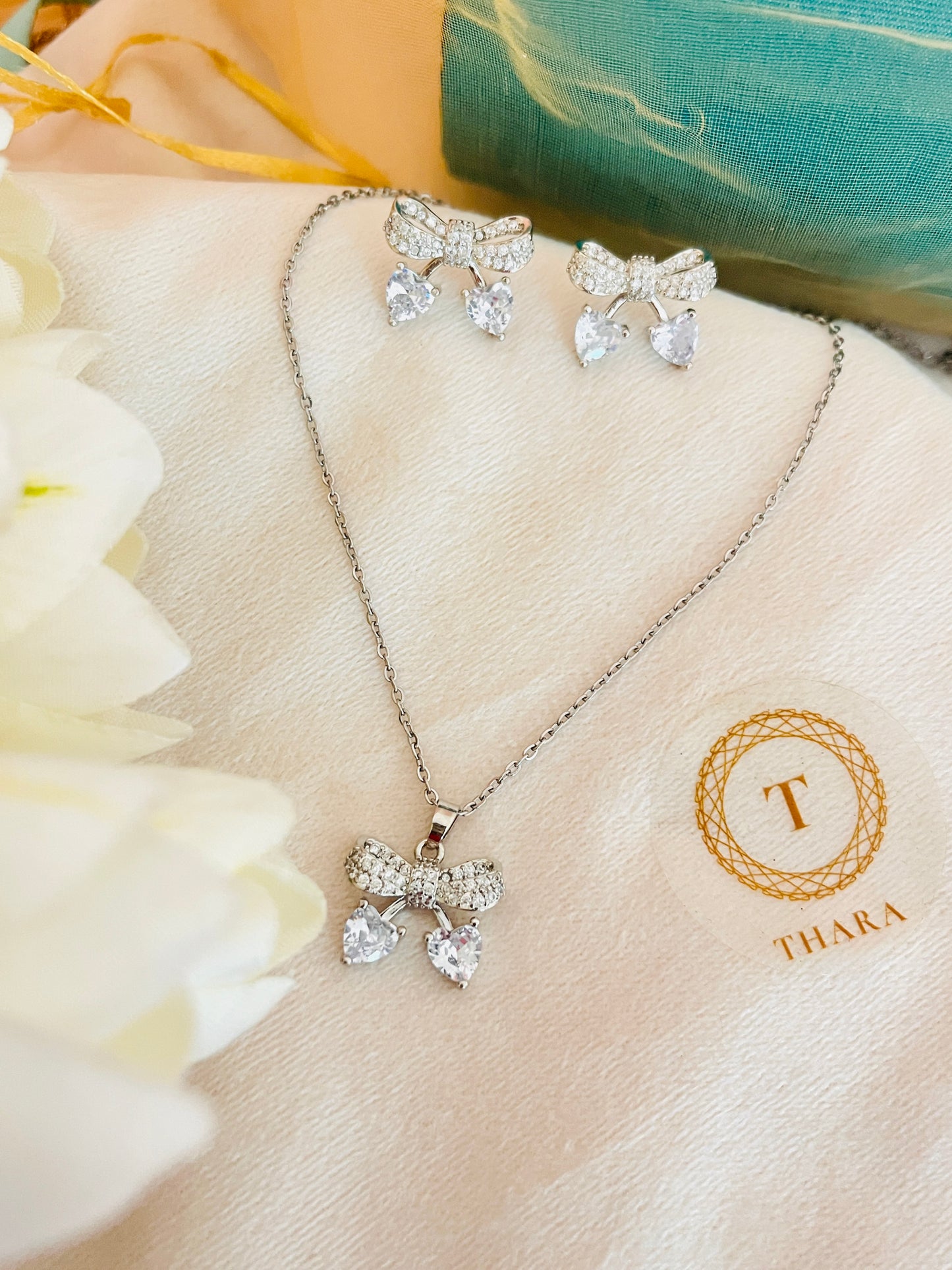 Elegant Bow Heart Pendant Chain with Earrings