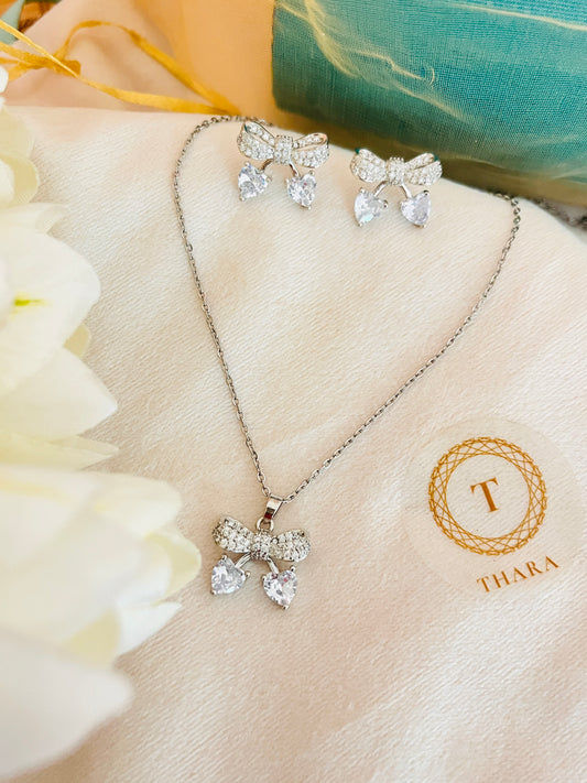 Elegant Bow Heart Pendant Chain with Earrings