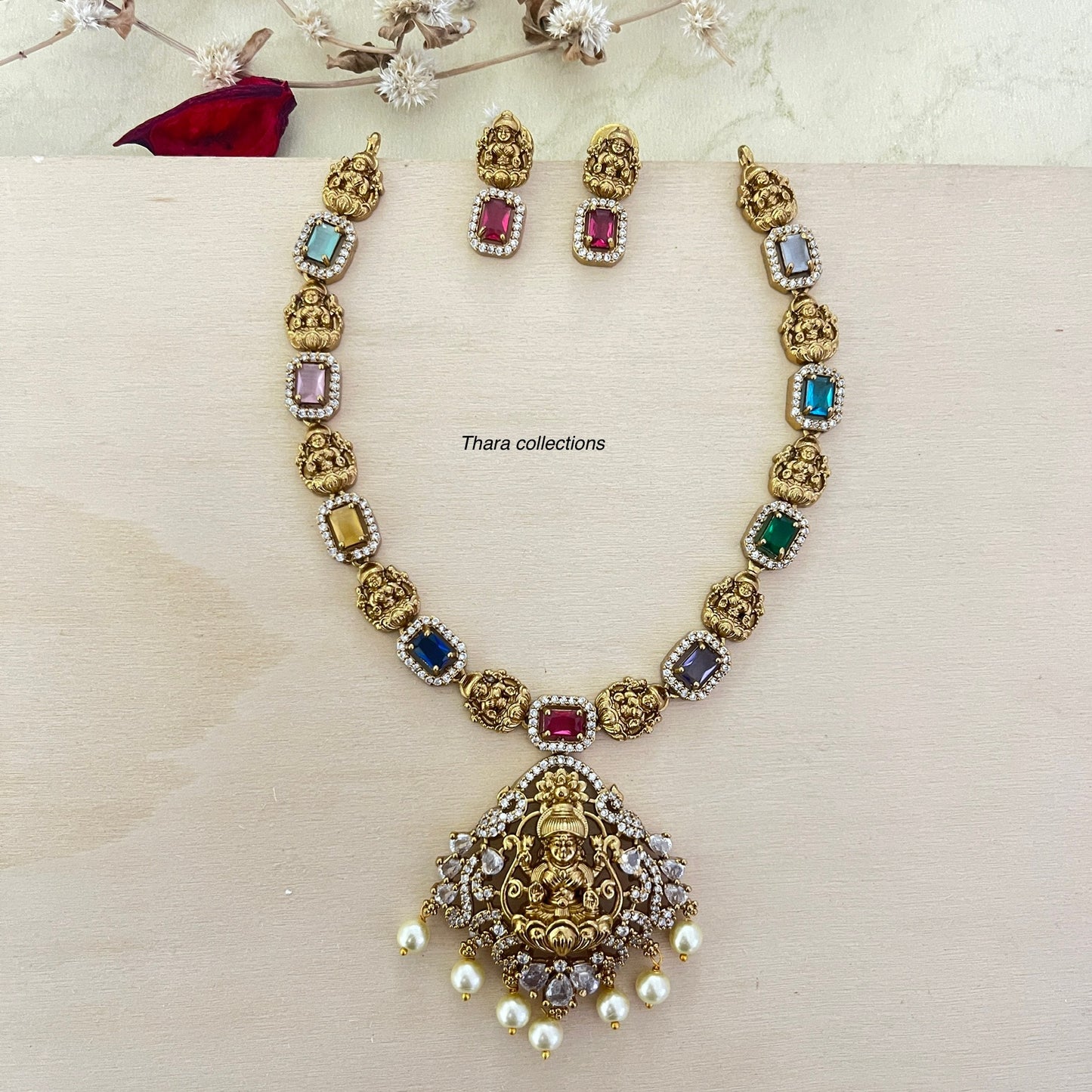Grand Lakshmi Pendant Necklace Set - Multicolor