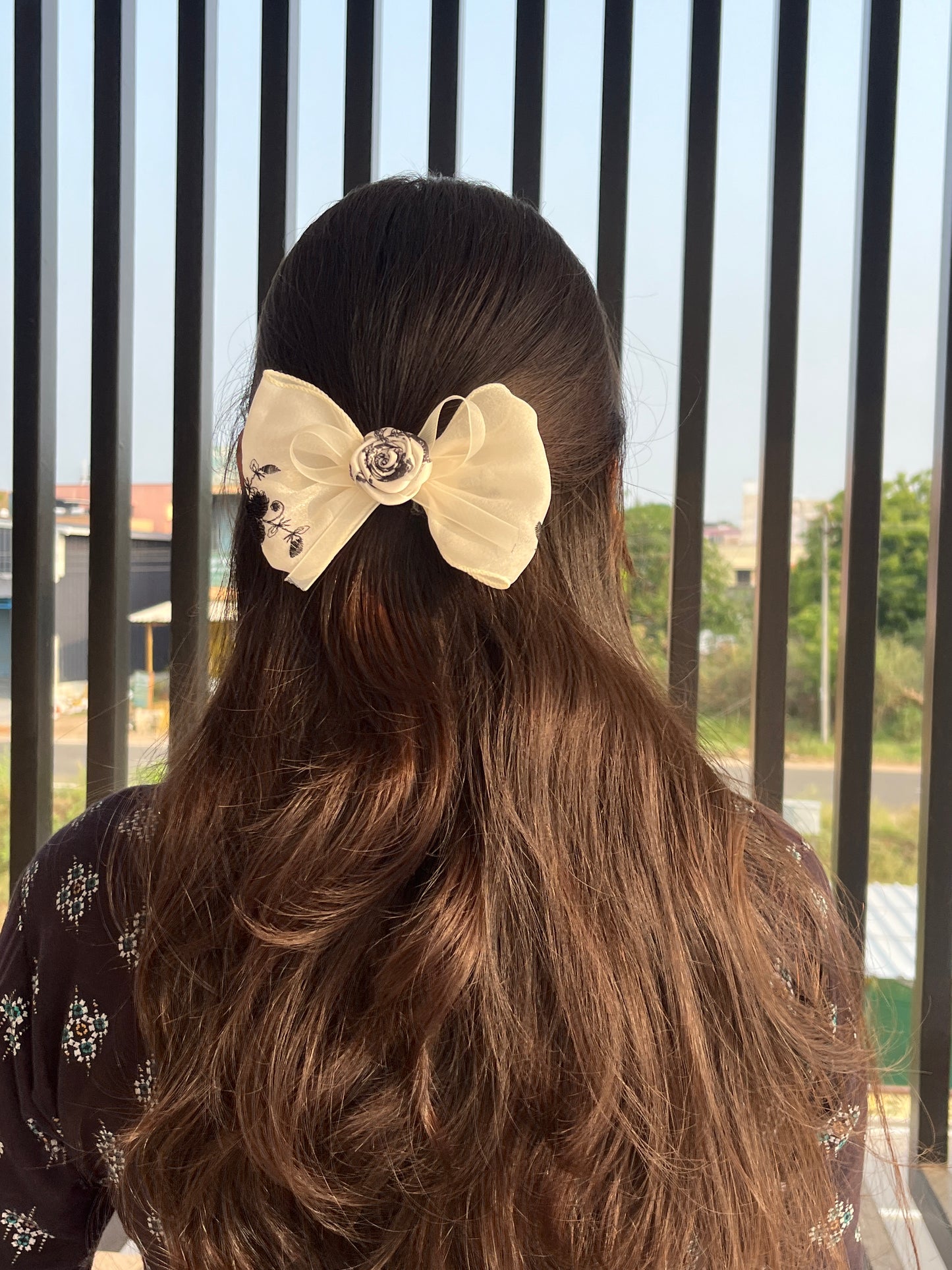 Black & White Floral Elegance Hair Bows
