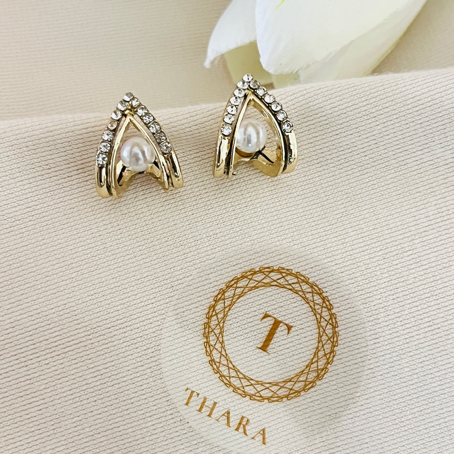 Pearl Center V Shape Stud Earrings