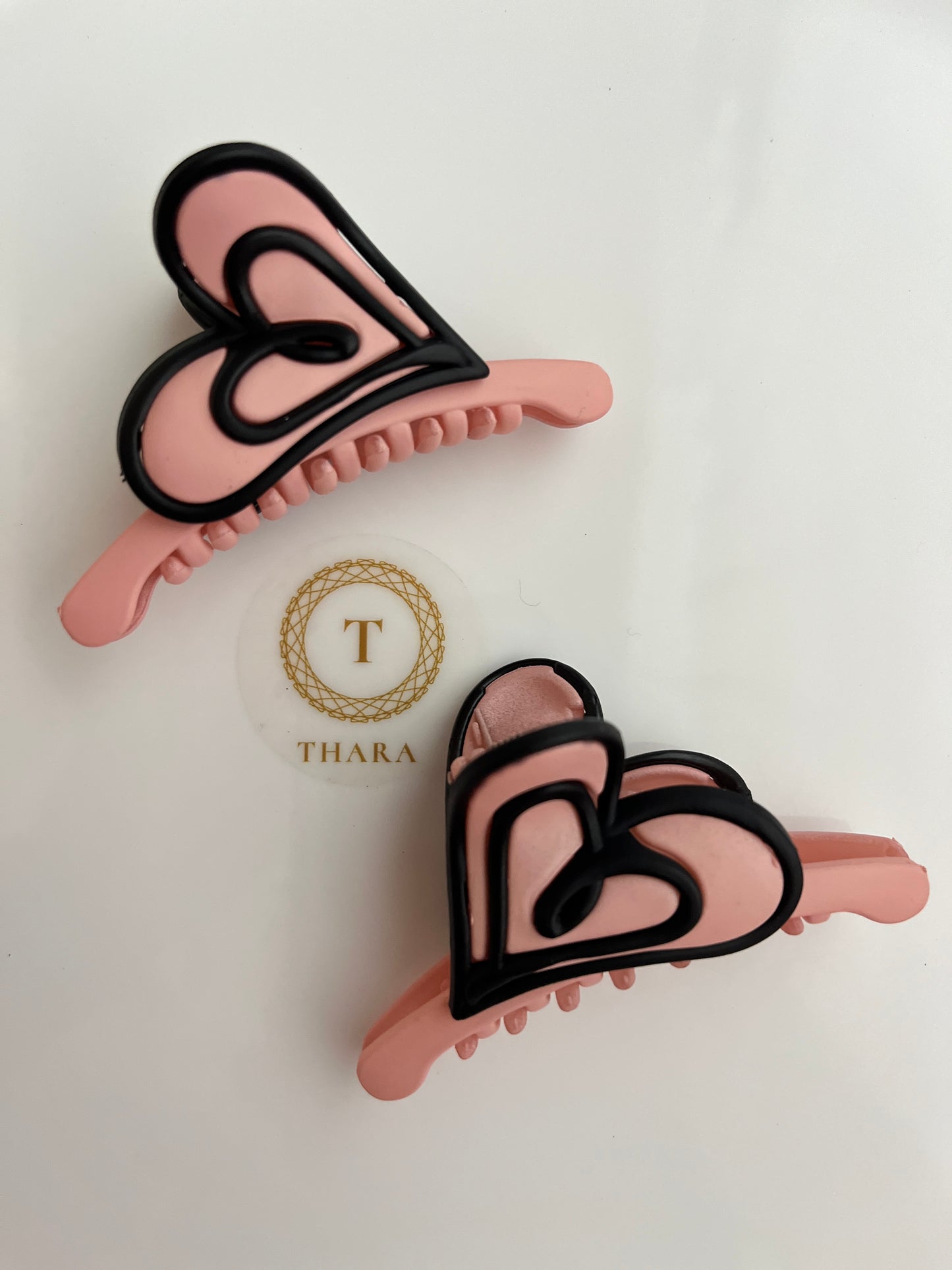 Heart Shaped Medium Claw Clip – Matte Finish