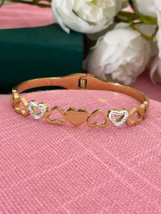 Hearts Antitarnish Kada – Sparkle Edge Design