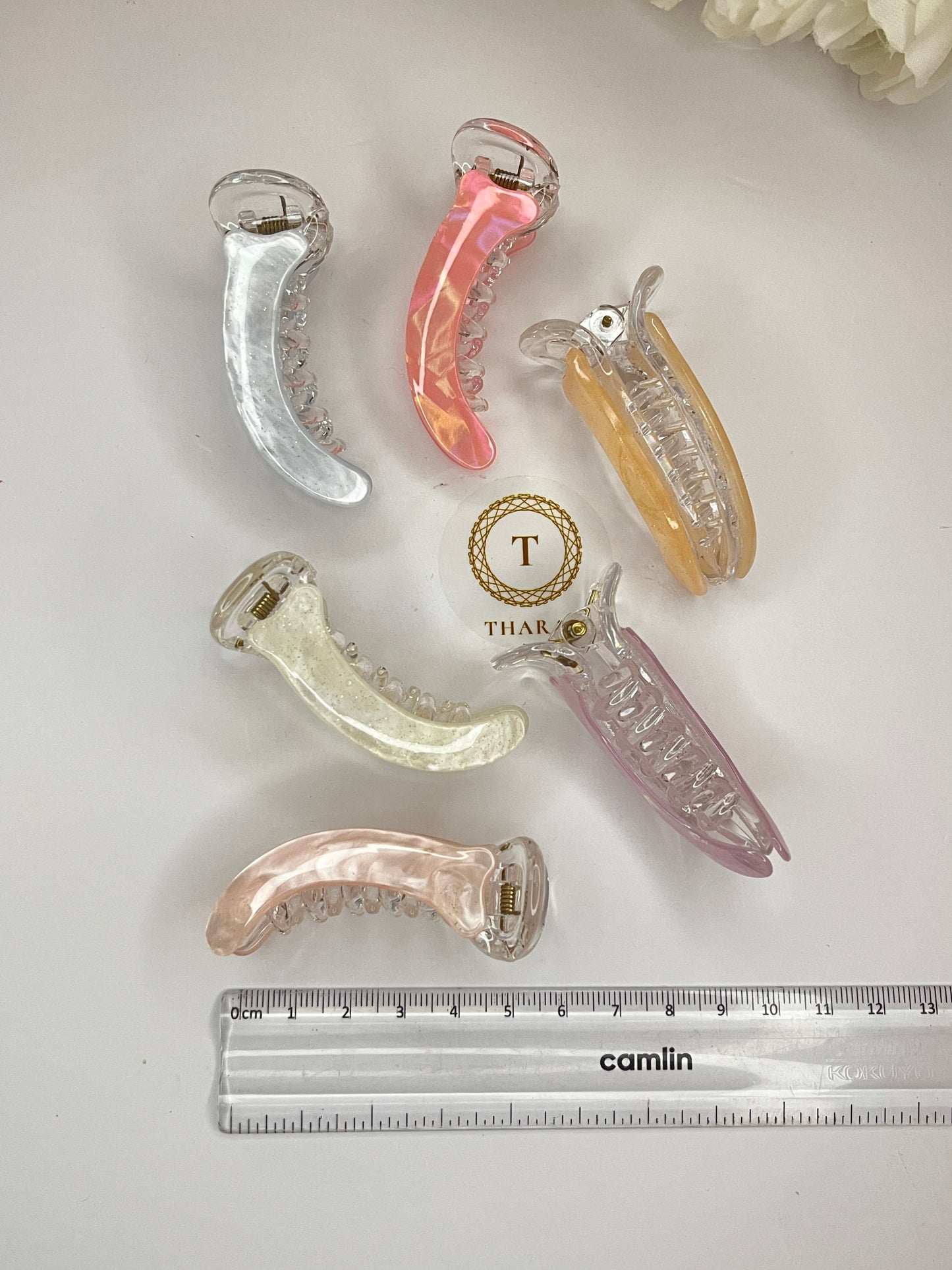 Glossy Banana hair Clip - Small