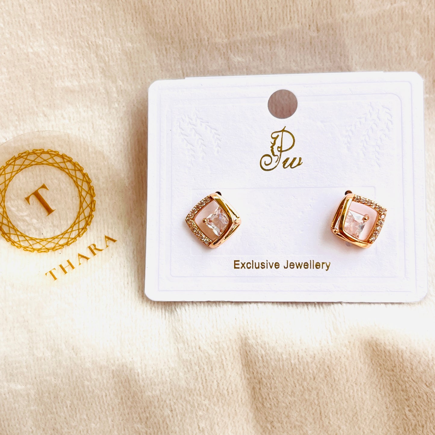 RoseGold Minimal Stud Earrings 4