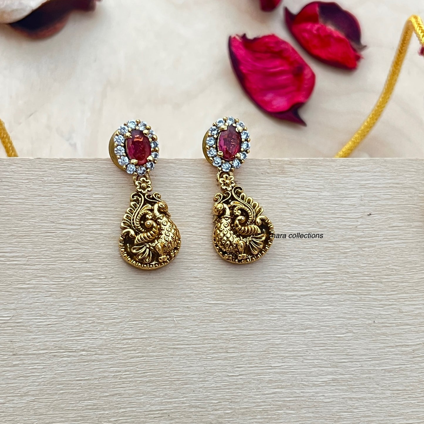 Antique Peacock Motif Necklace Set with Ruby Accents