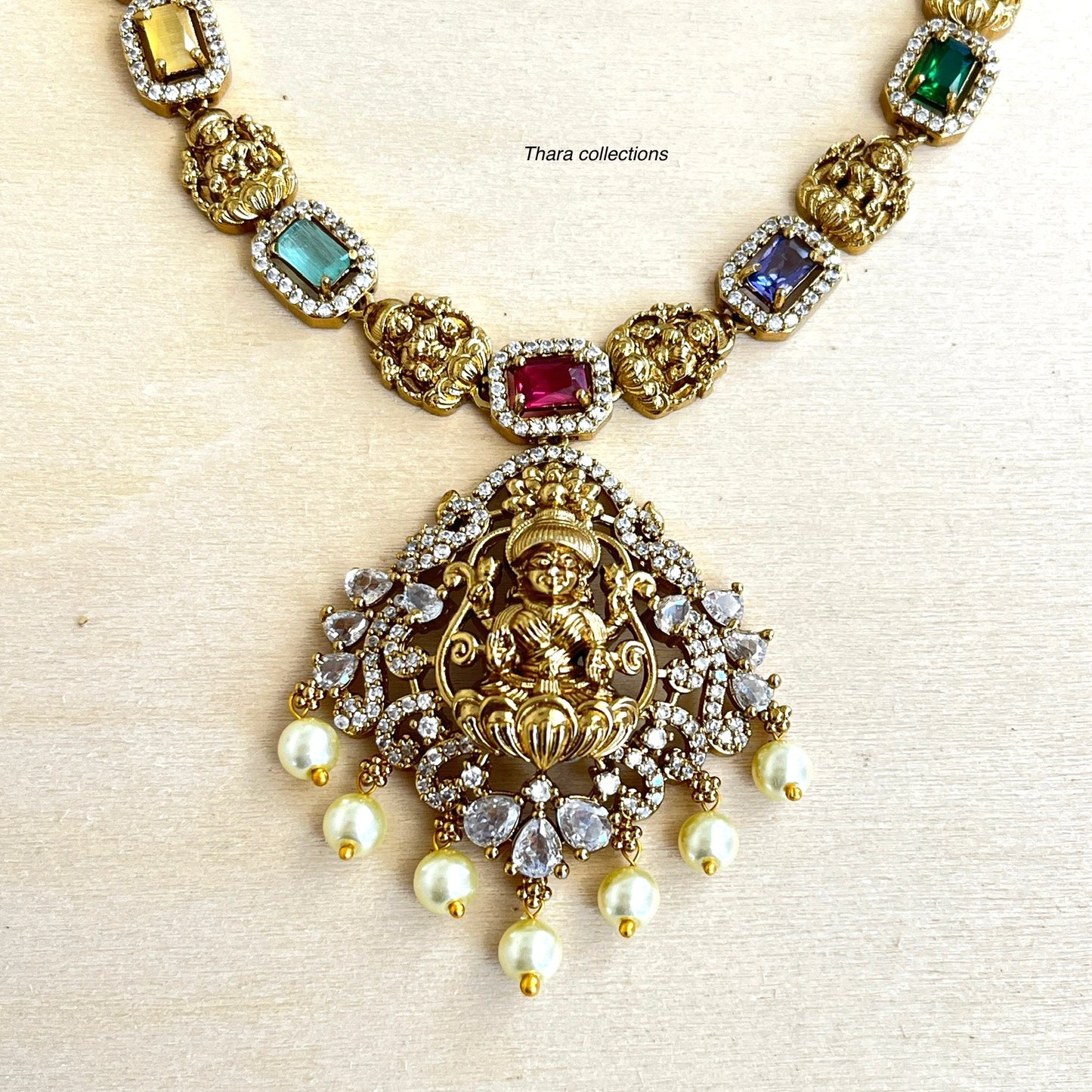 Grand Lakshmi Pendant Necklace Set - Multicolor