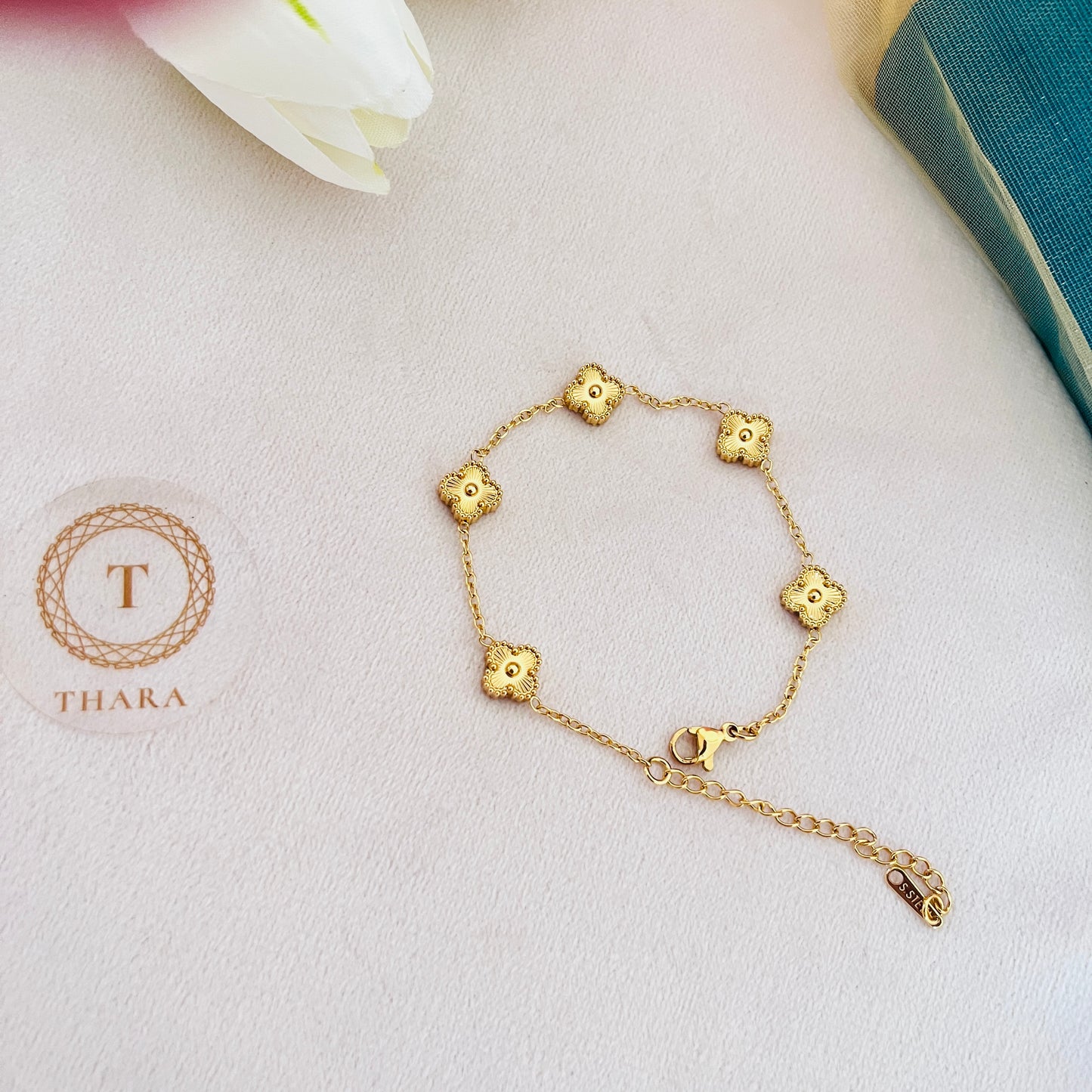 Stainless Steel Golden small Clover Chain Bracelet