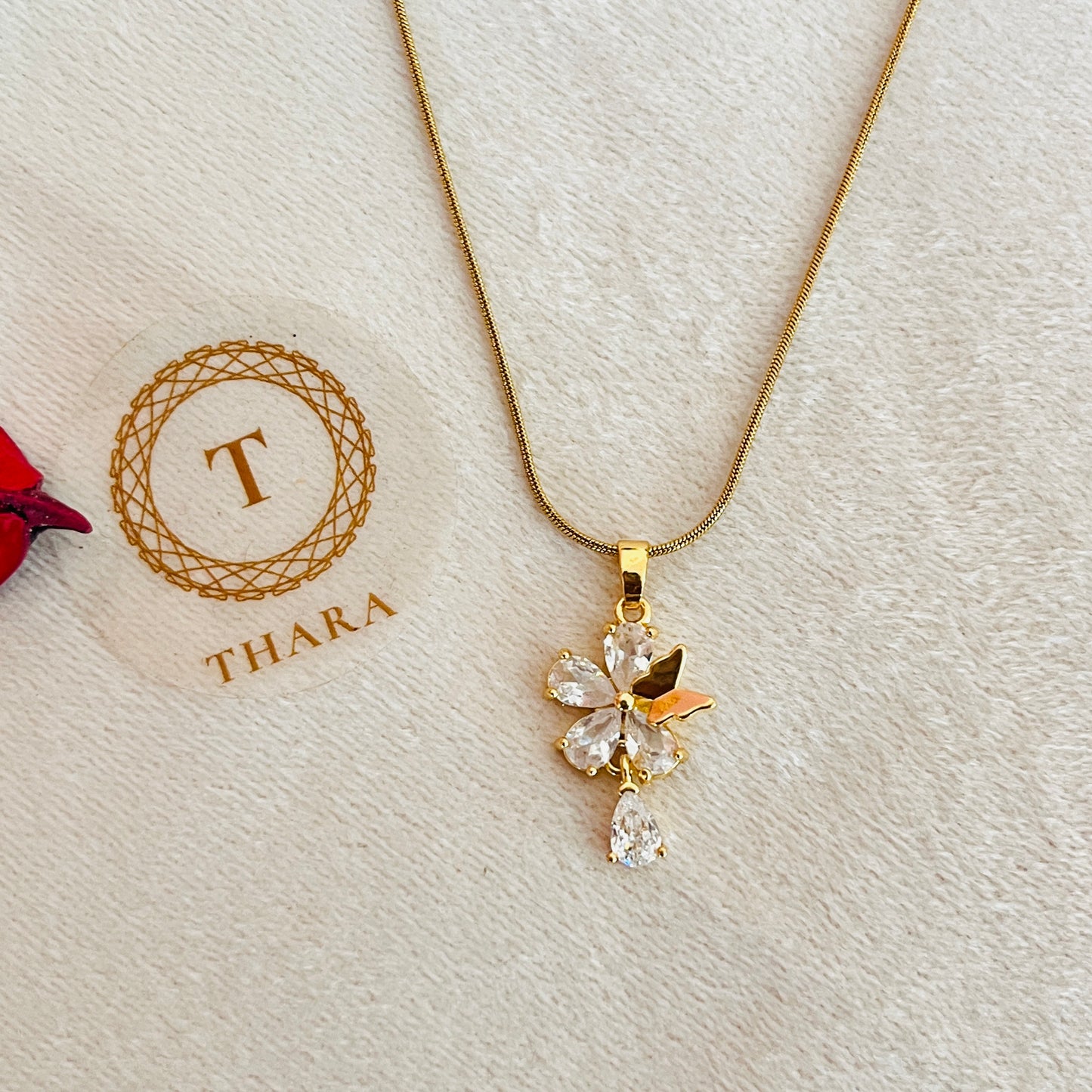 Classic Butterfly Zircon Stone Antitarnish Chain