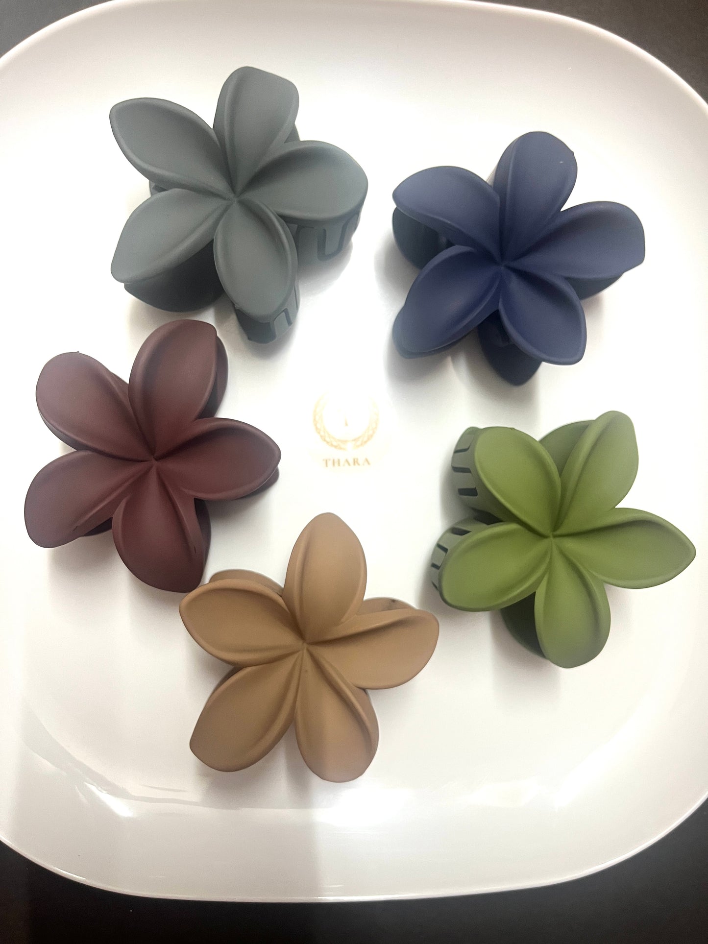Matte Flower Hair Claw Clips – Bold & Neutral Big Size