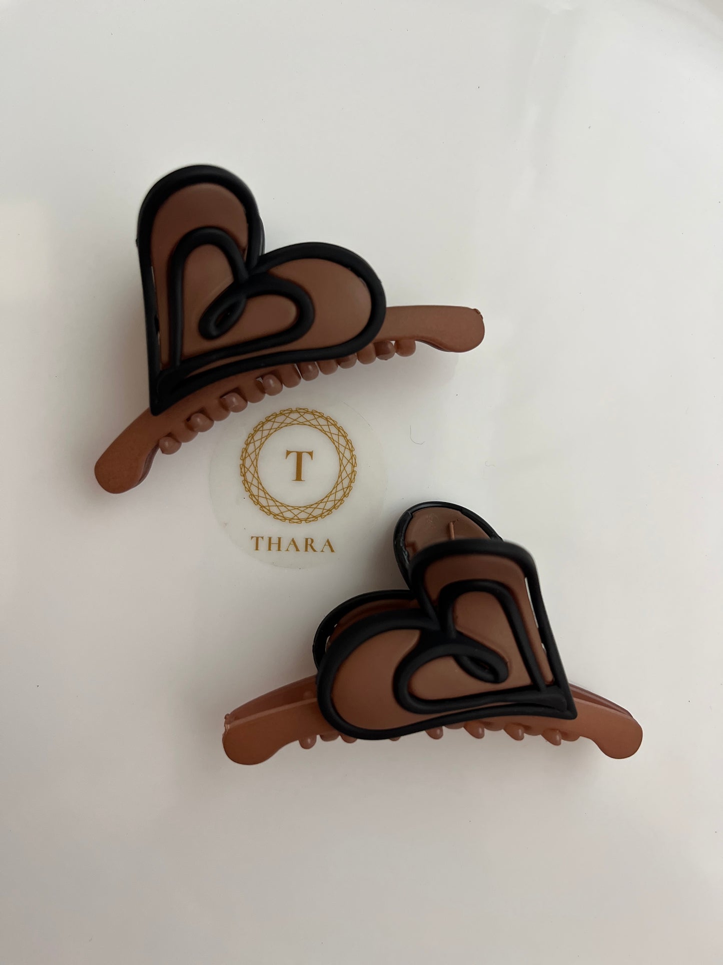 Heart Shaped Medium Claw Clip – Matte Finish