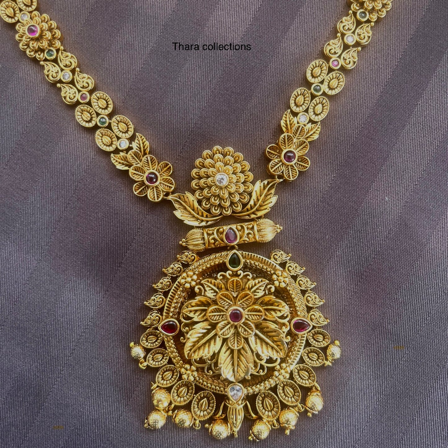 Antique Gold Temple Necklace Set – Floral Lakshmi Design