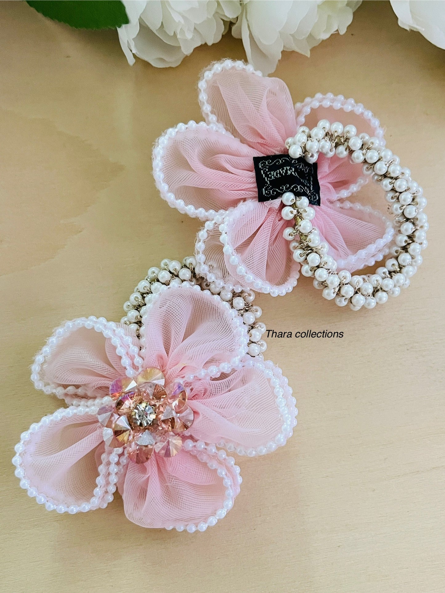Crystal Bloom Pearl Hair Tie – Elegant Floral Accessory