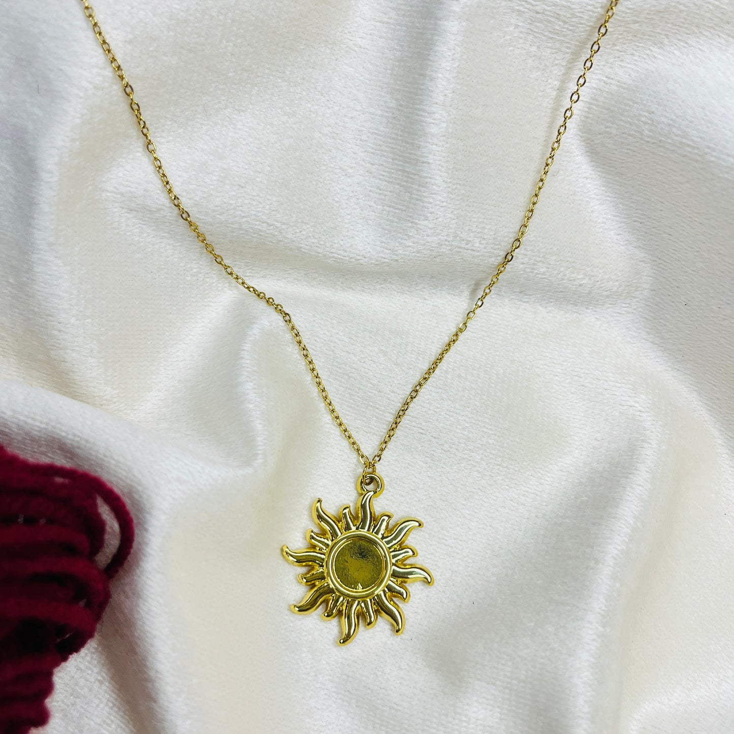 Antitarnish Sun Pendant Chain