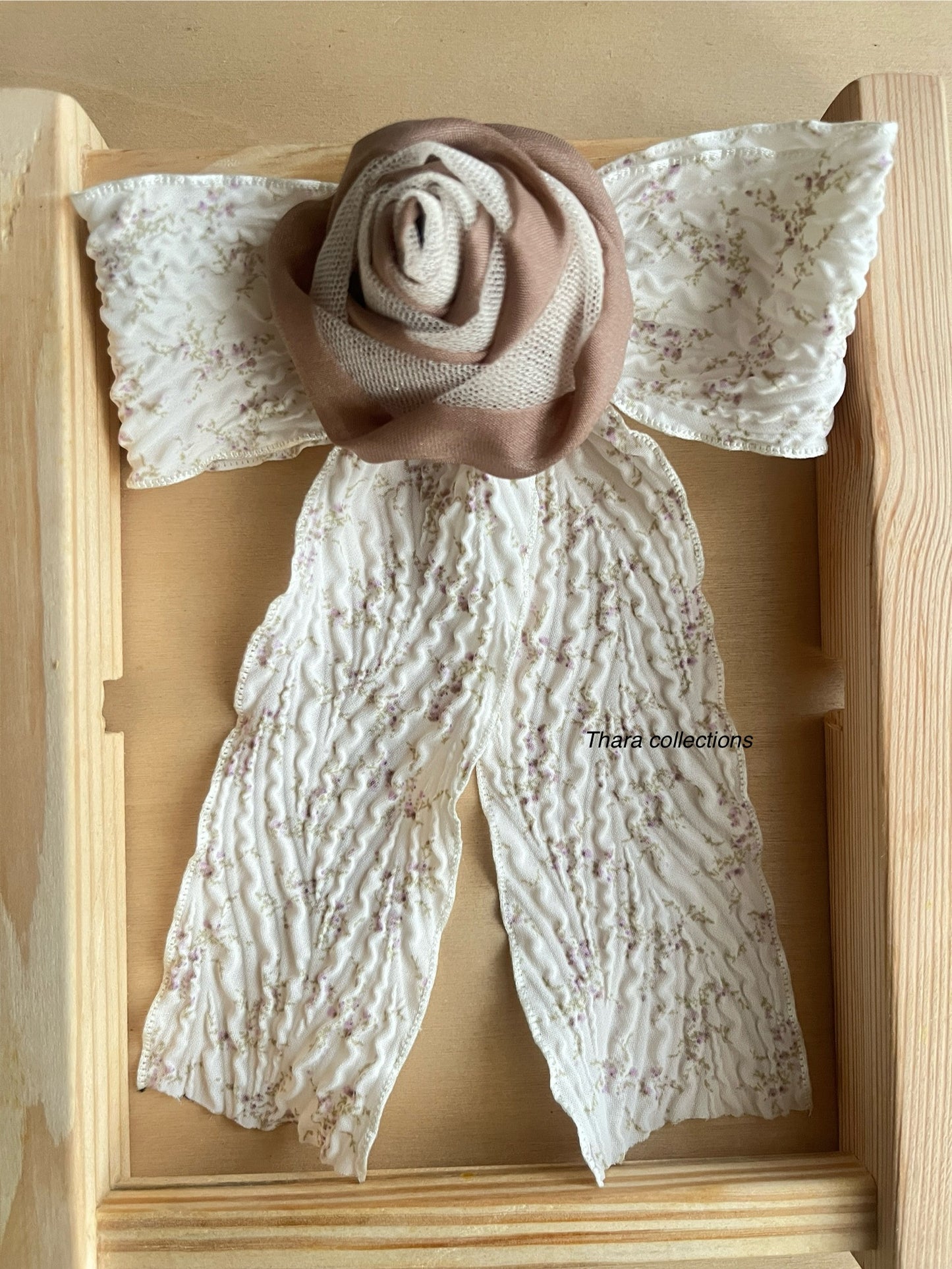 Vintage Rose Garden Bow Clip