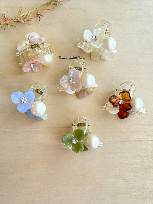 Pastel Bloom Pearl Hair Claw Set – Soft & Elegant