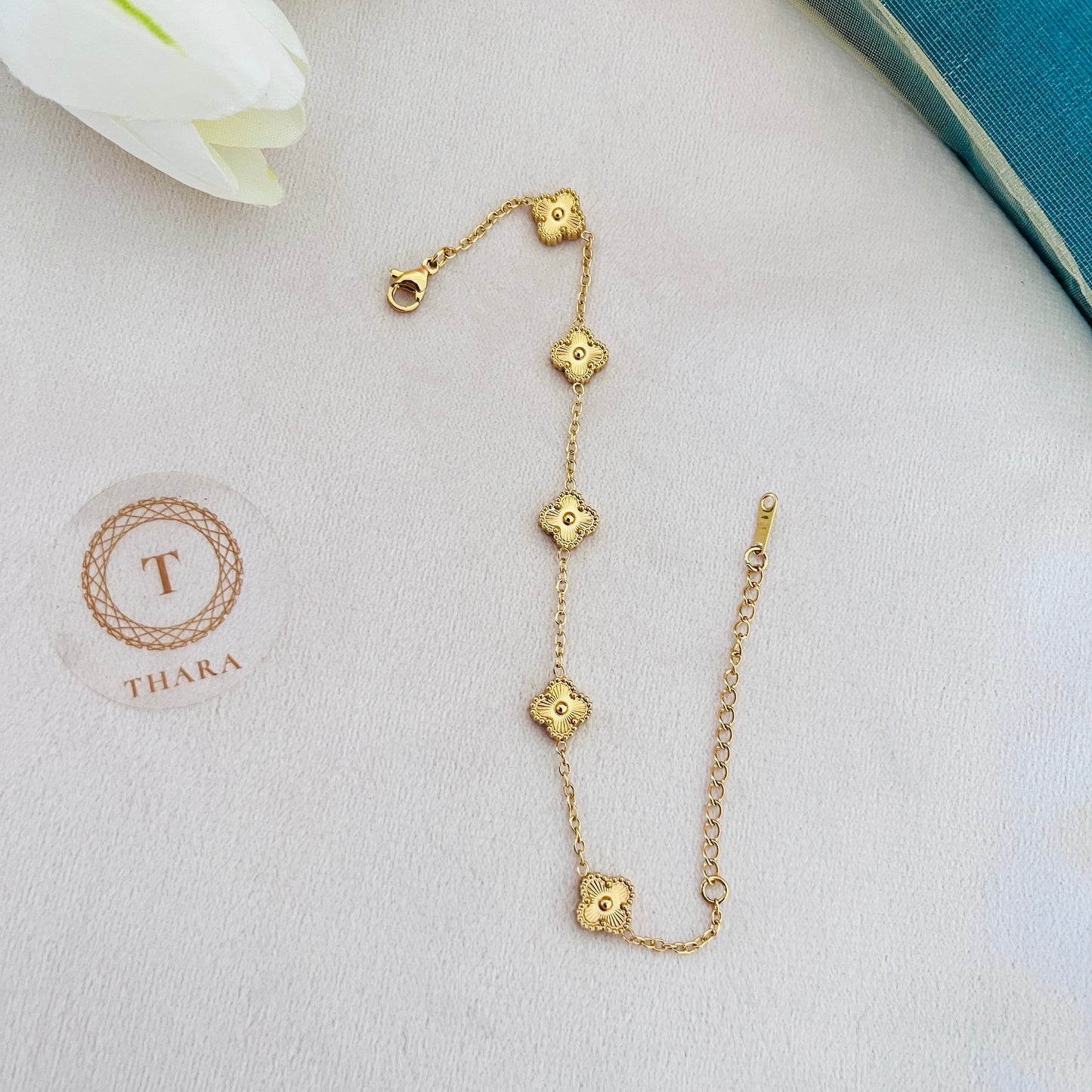 Stainless Steel Golden small Clover Chain Bracelet