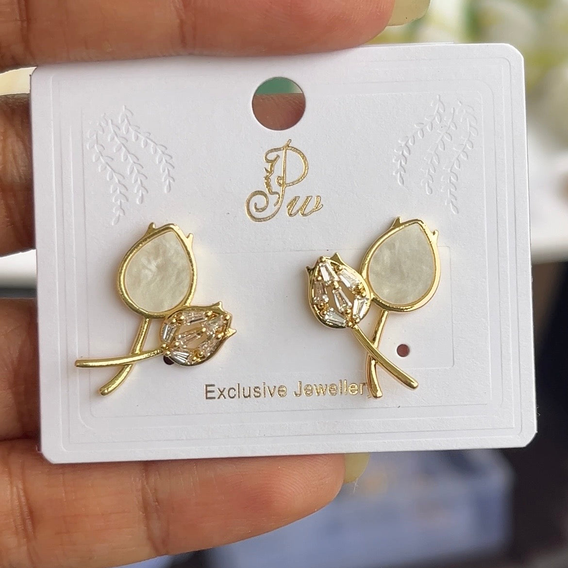 Minimal Tulip Crystal Gold Stud Earrings