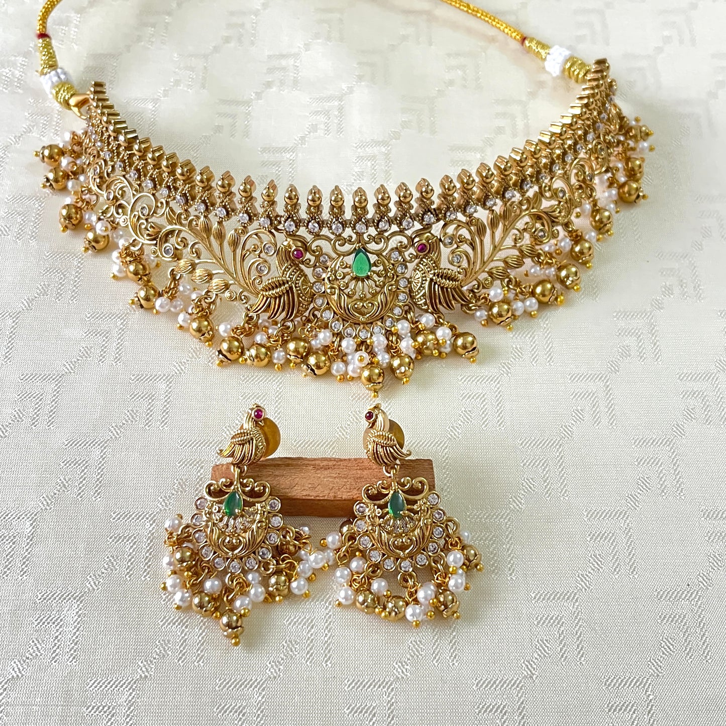 Antique Goldlike Peacock Choker Set with Earrings