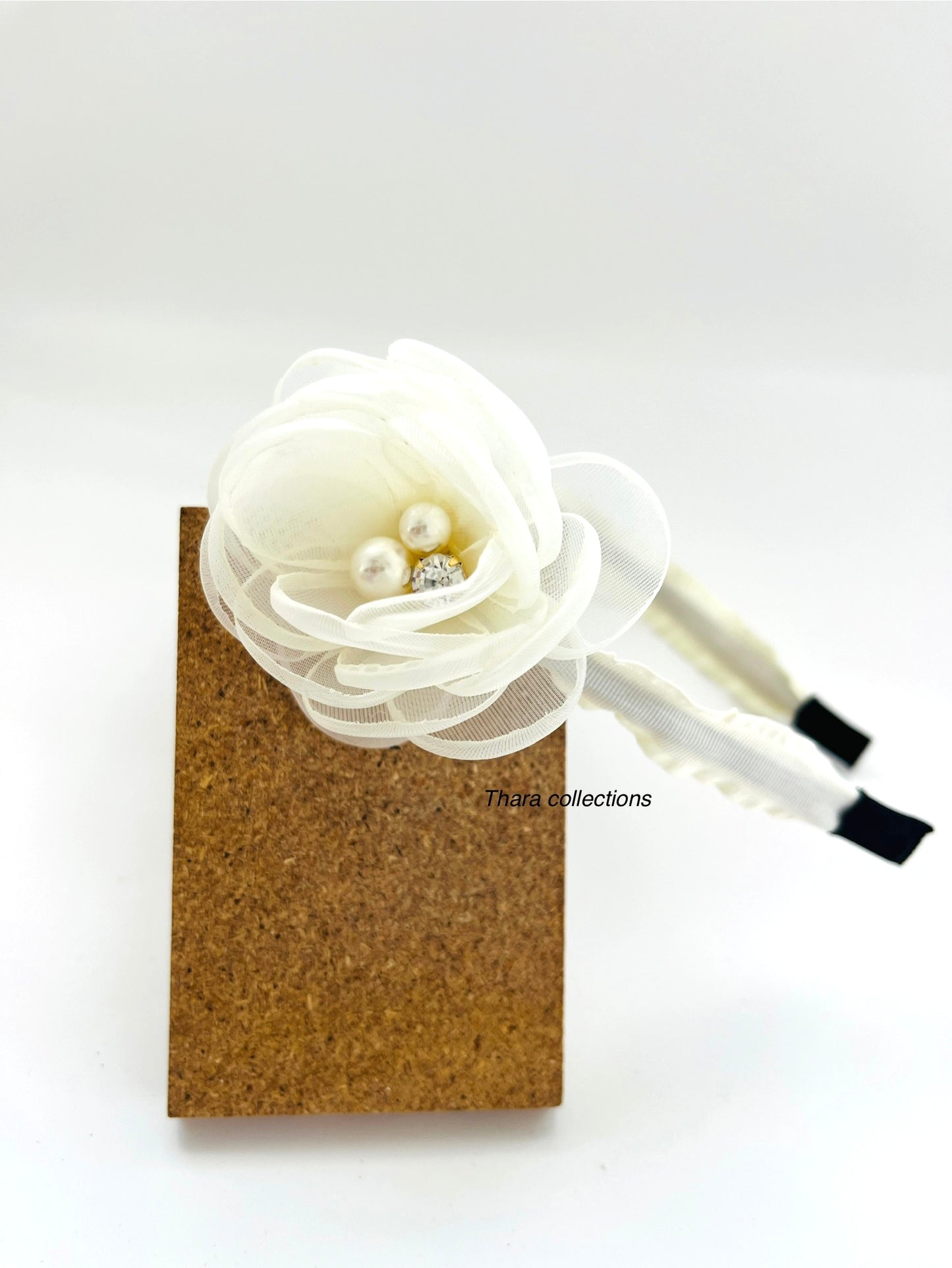 Delicate Floral Pearl Hairbands