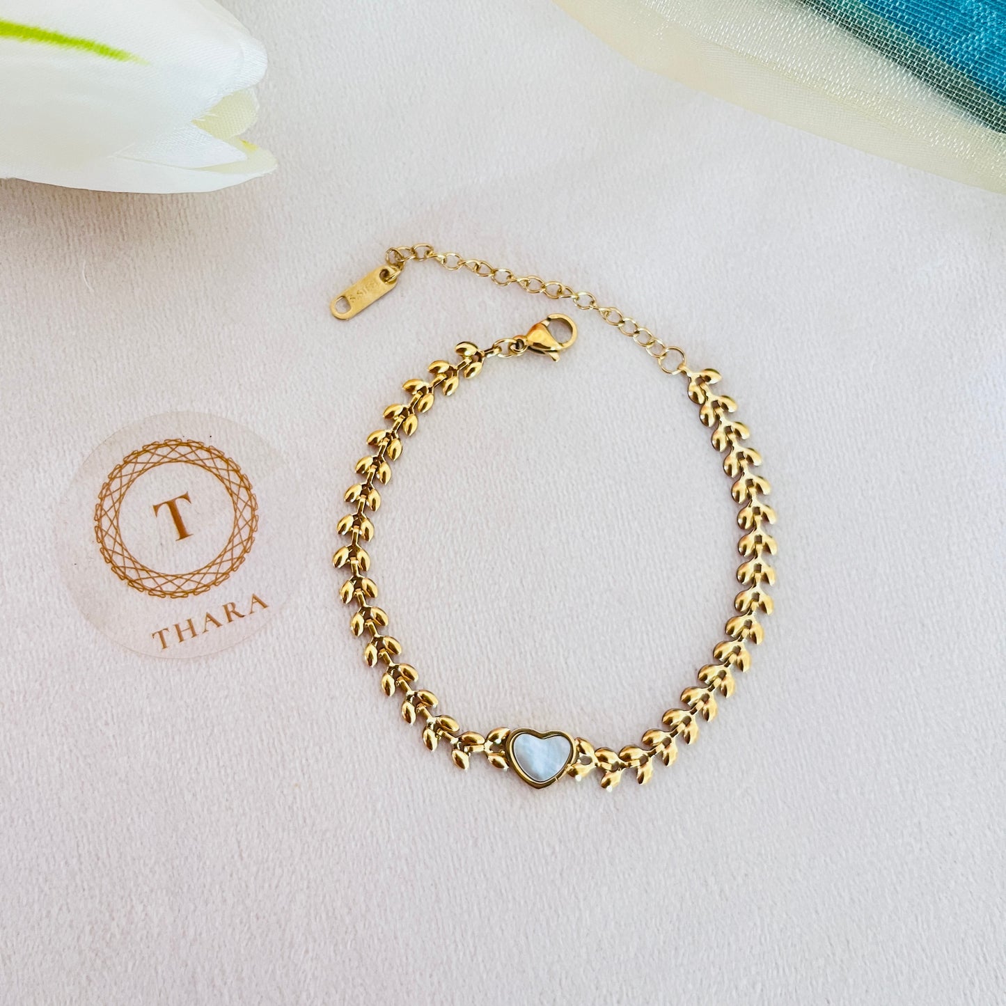 Elegant Heart Link Chain Bracelet