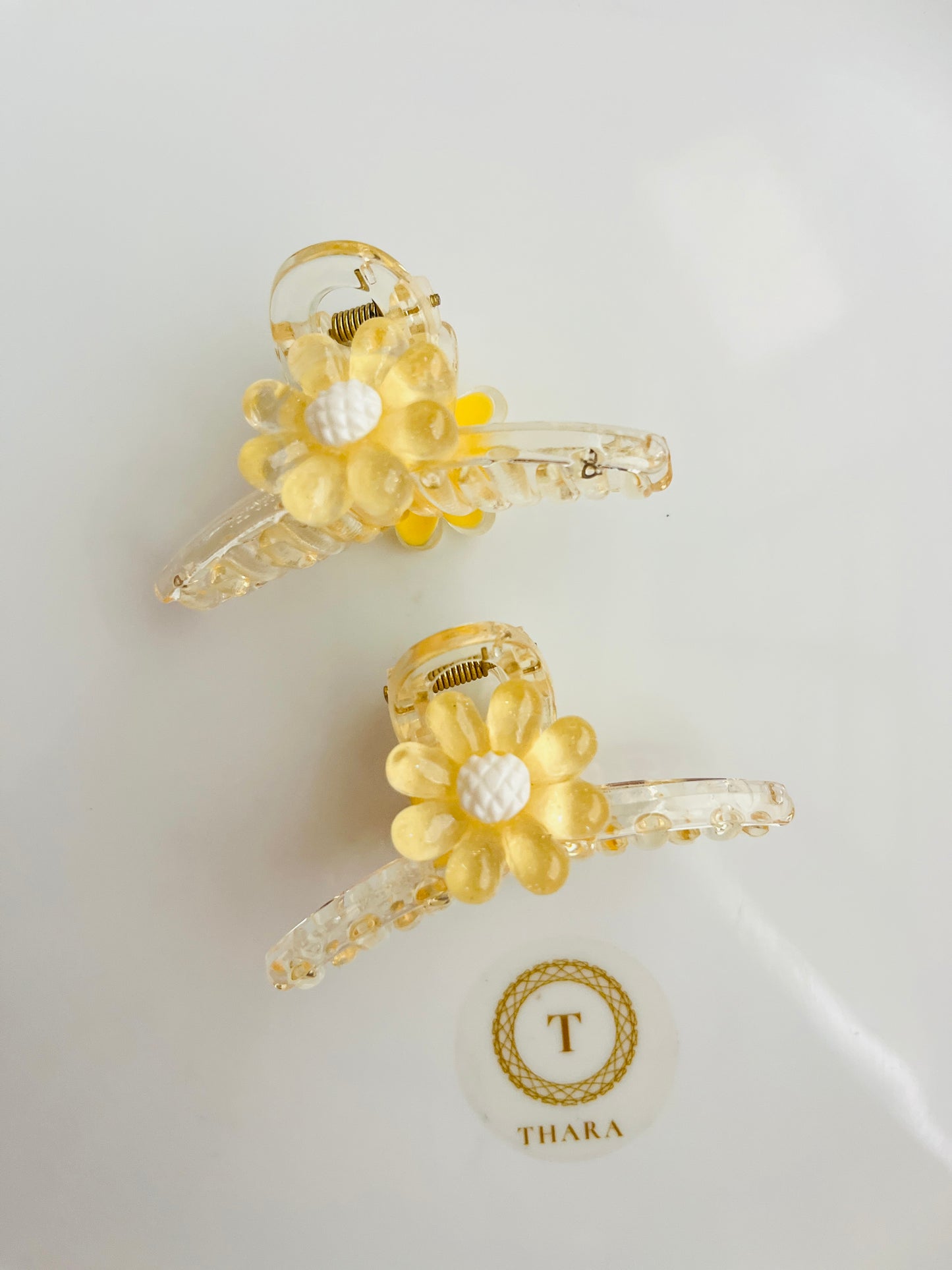 Pastel Daisy Flower Hair Claw Clip – Medium Size