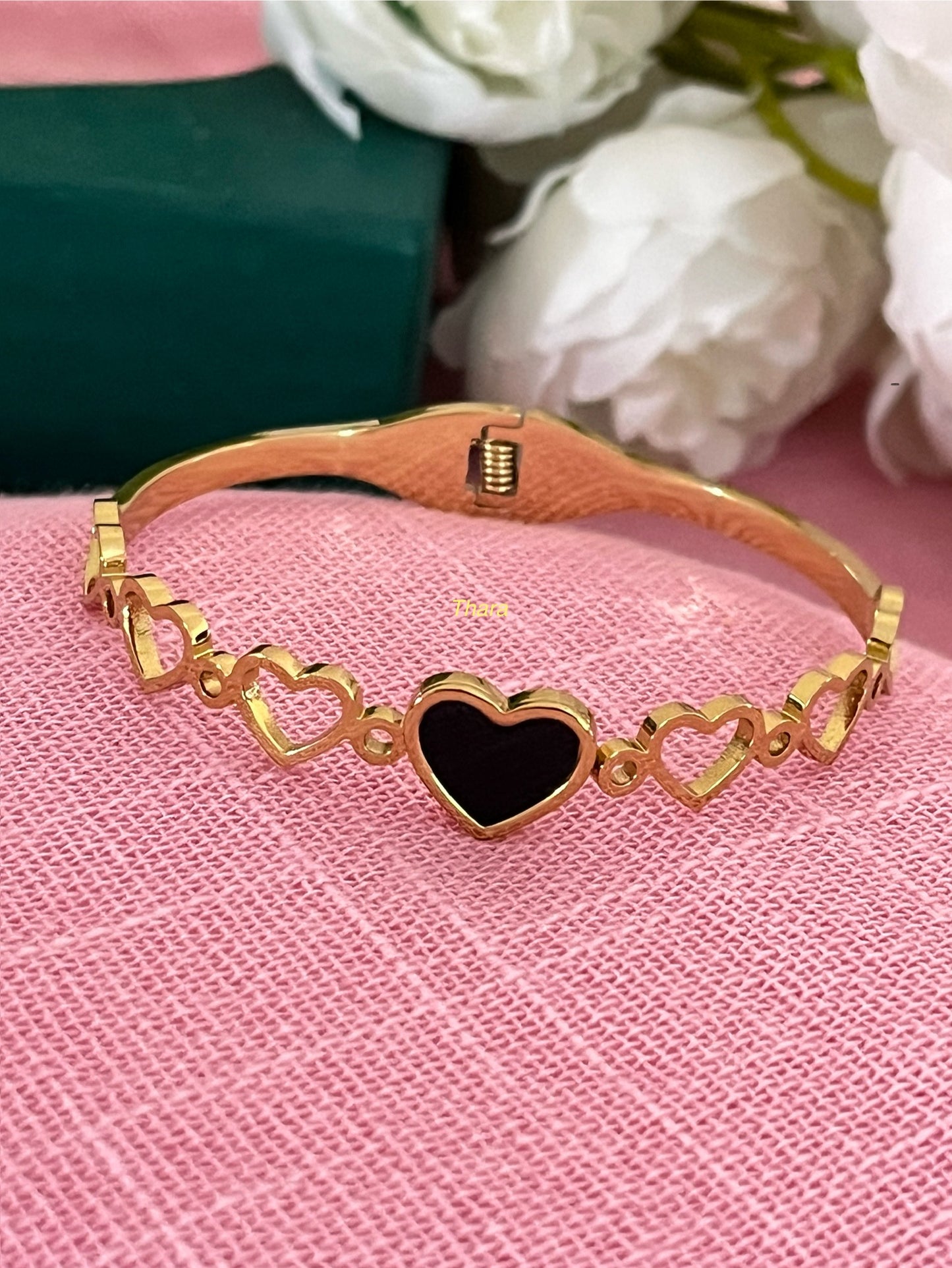 Black Enamel Heart Design Antitarnish Kada