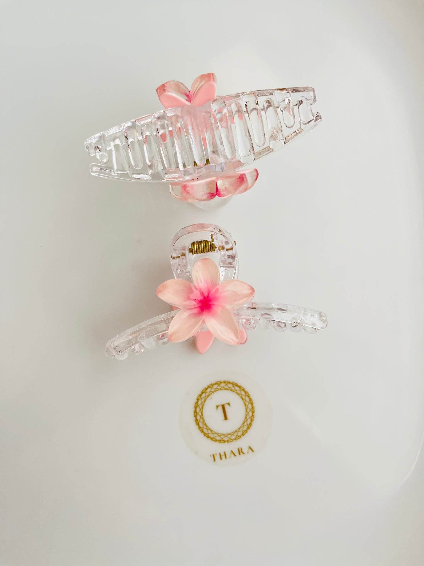 Mini Hawaiian Flower Hair Claw Clip – Medium Size