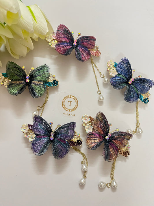 Butterfly Center Clip with Pearl Hanging